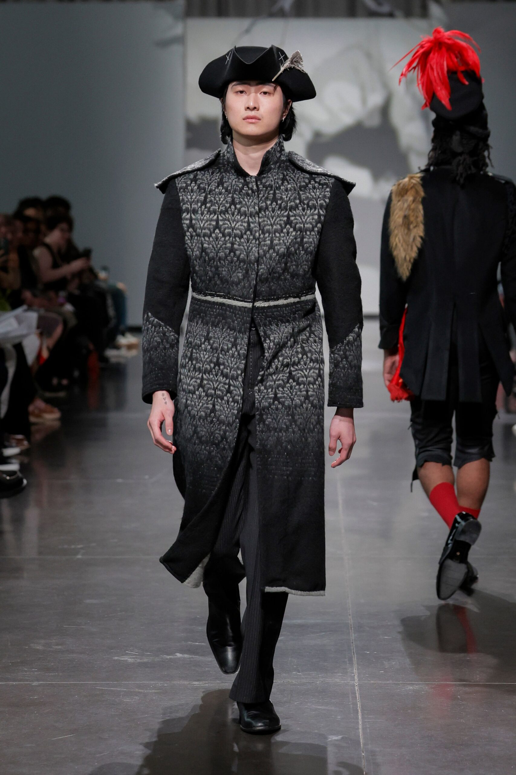 black wool long-sleeve collared fitted embroidered zippered coat