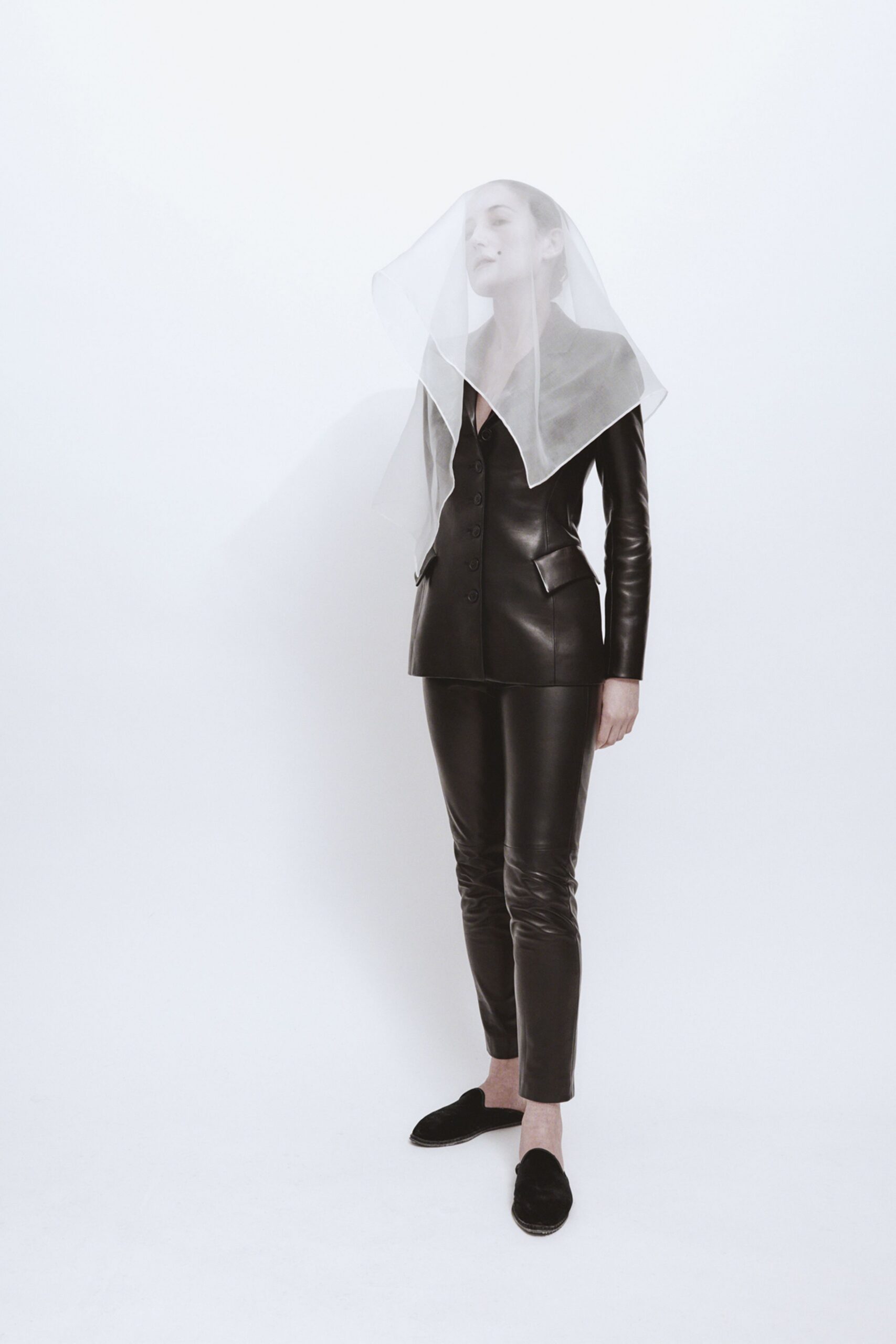 black leather long-sleeve collared fitted buttoned blazer