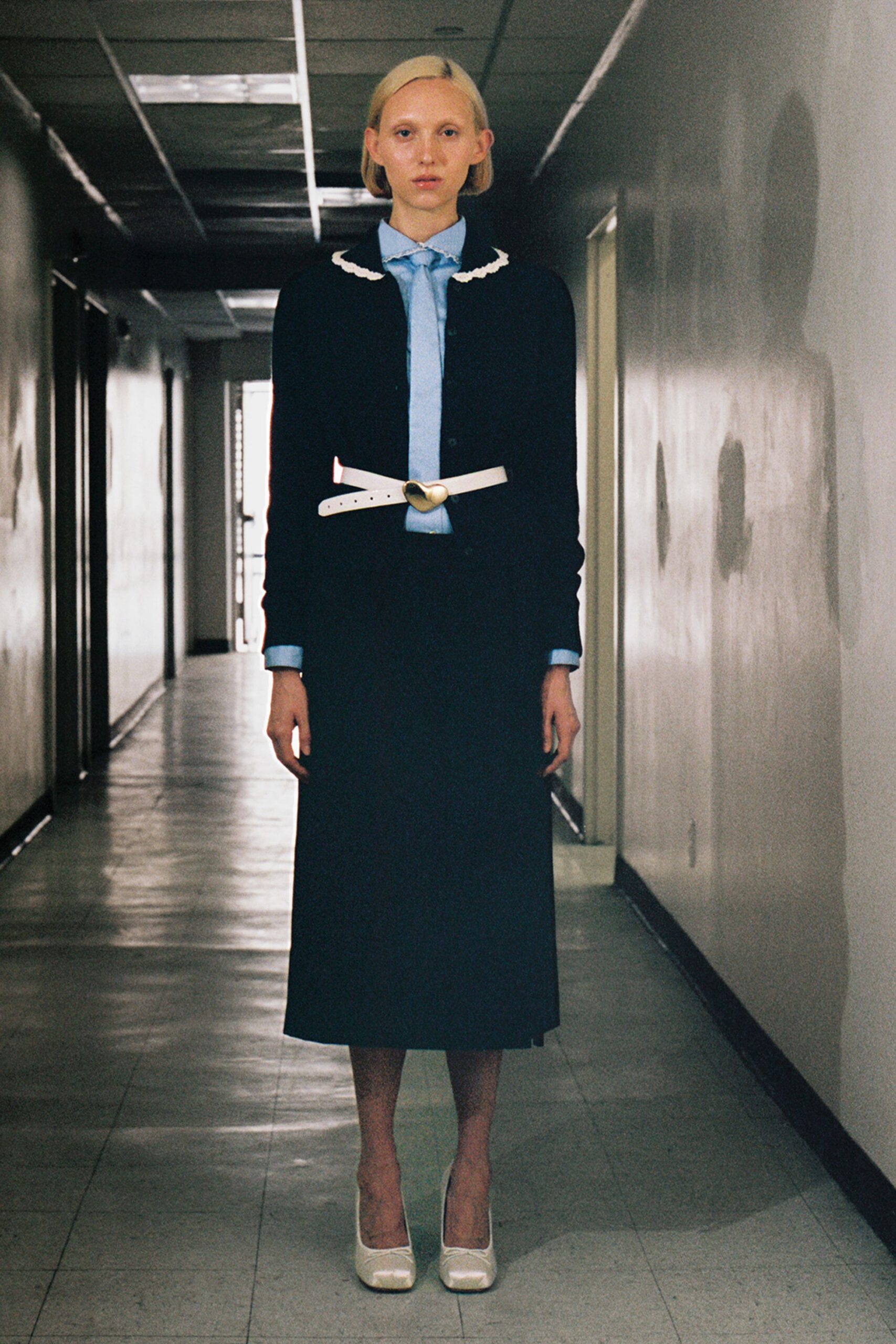 black cotton long-sleeve collared fitted buttoned cardigan