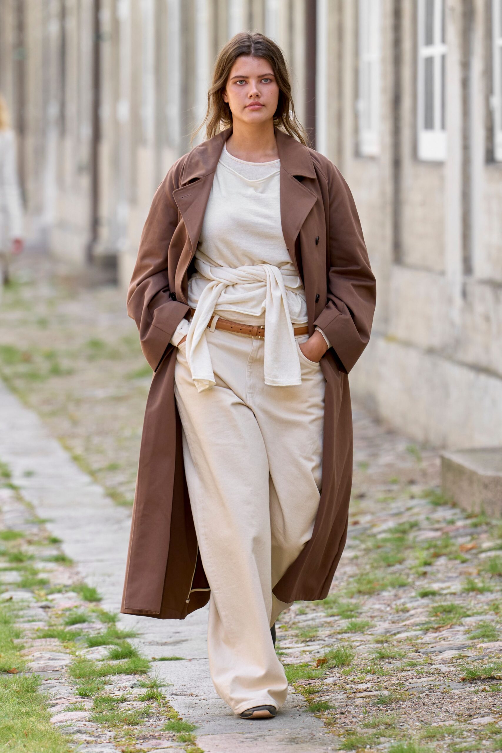 brown cotton long-sleeve collared relaxed buttoned trench