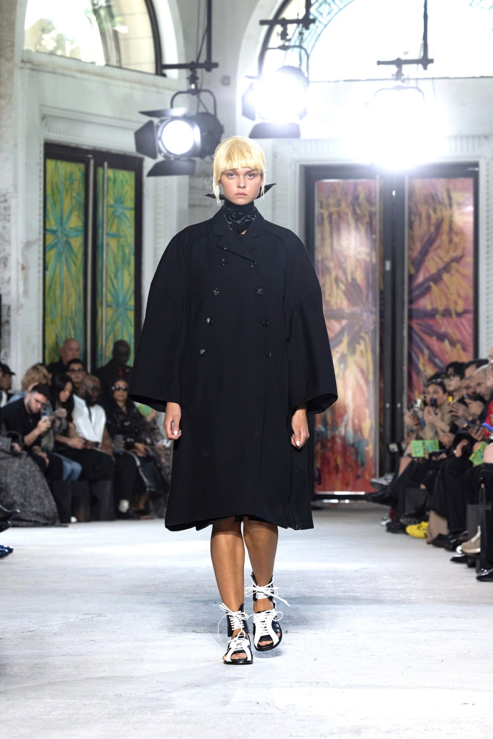 black wool long-sleeve collared relaxed buttoned midi coat