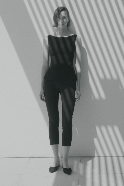 black cotton fitted straight-leg cropped pants