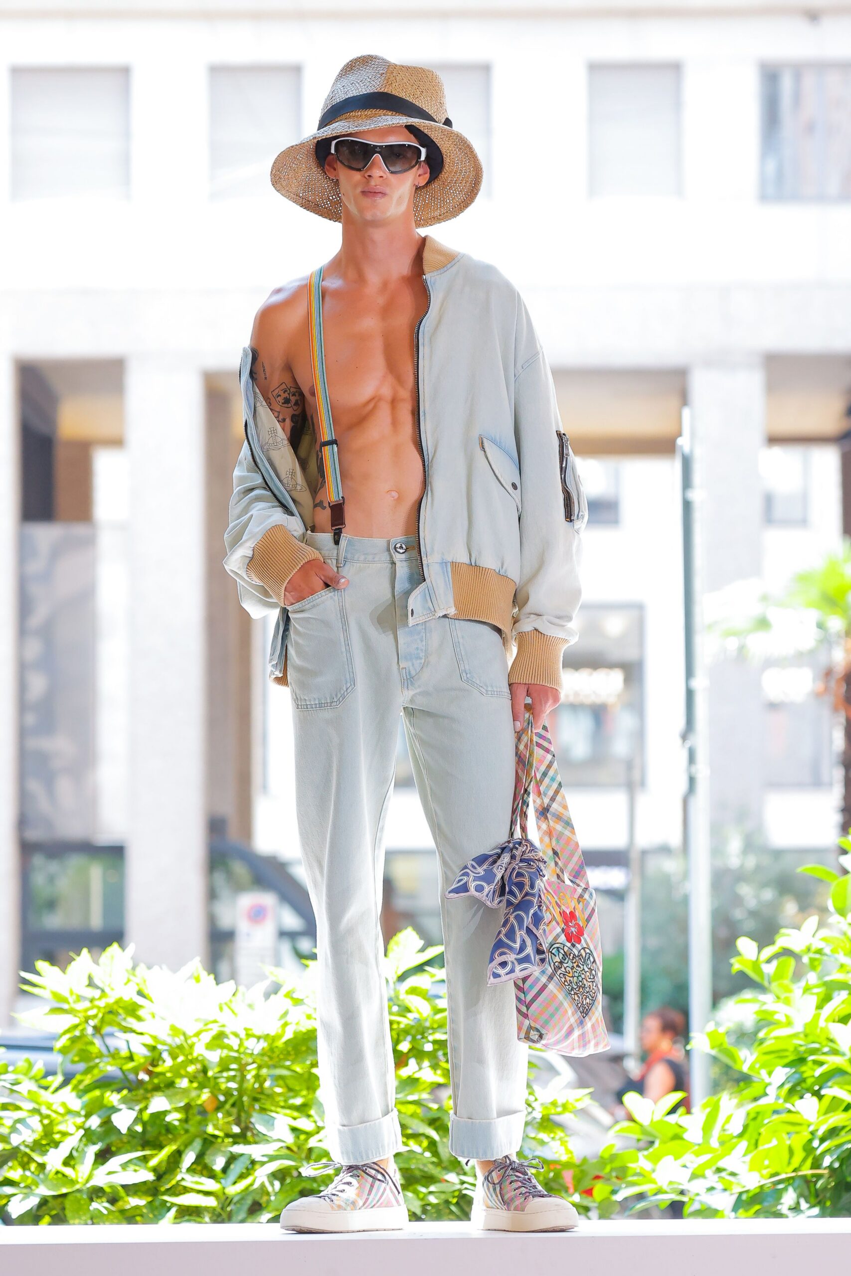 blue denim long-sleeve collared relaxed zippered pockets jacket
