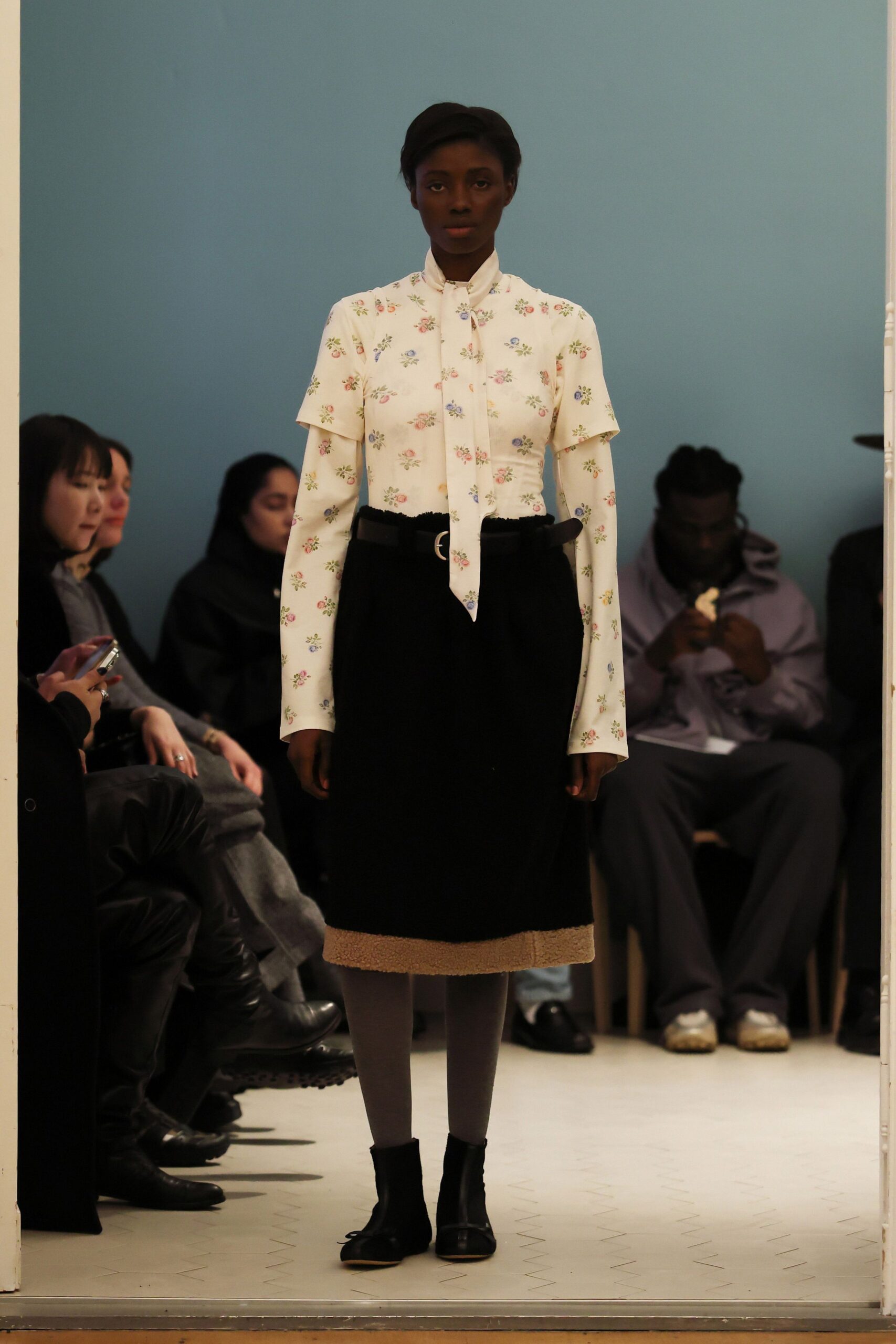 white embroidered blouse black pencil skirt