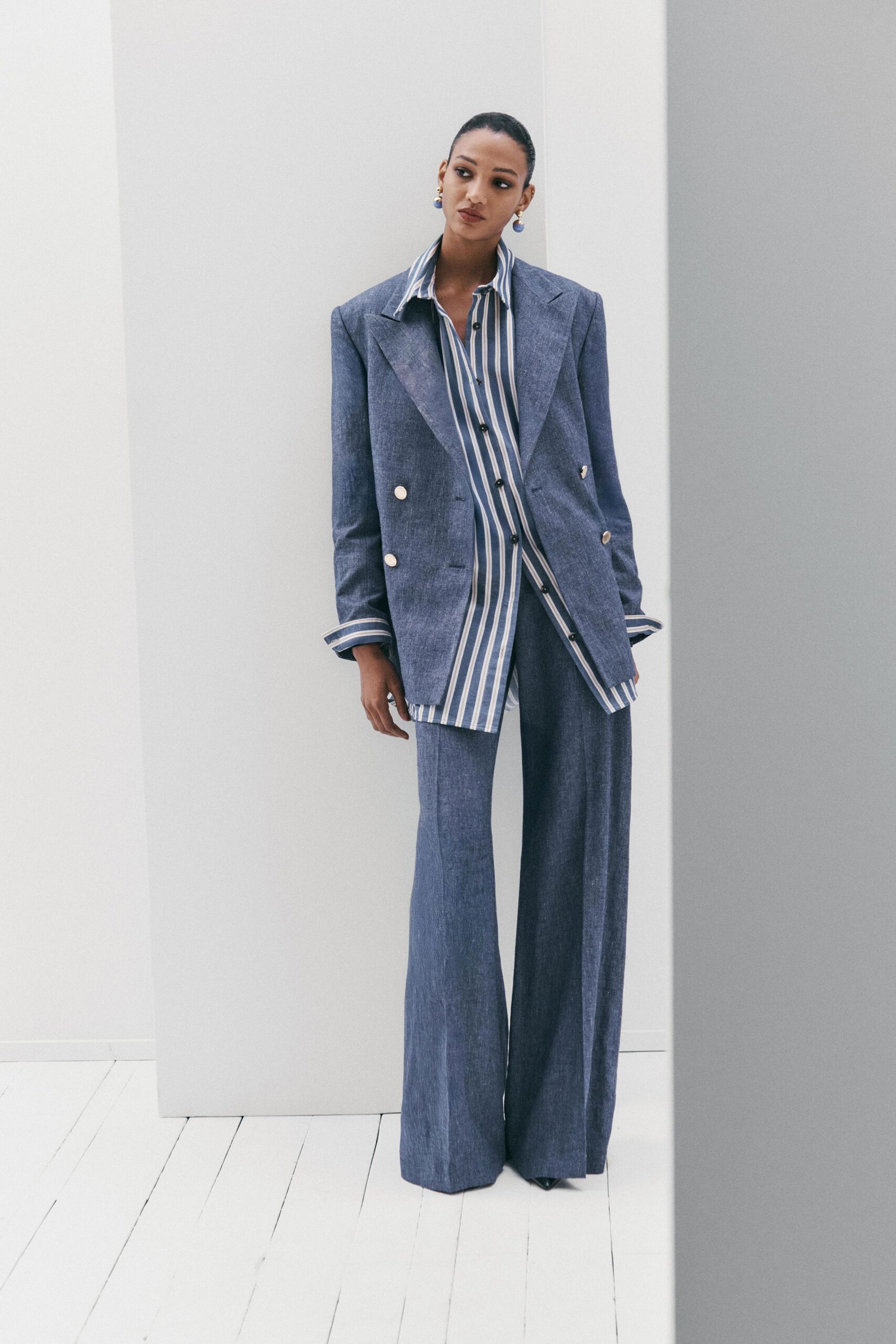 blue denim long-sleeve collared tailored buttoned blazer
