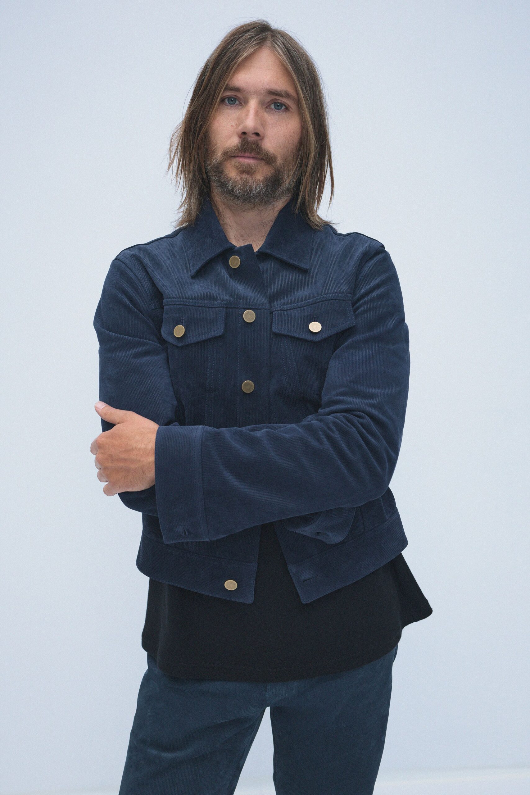 blue suede long-sleeve collared fitted buttoned jacket