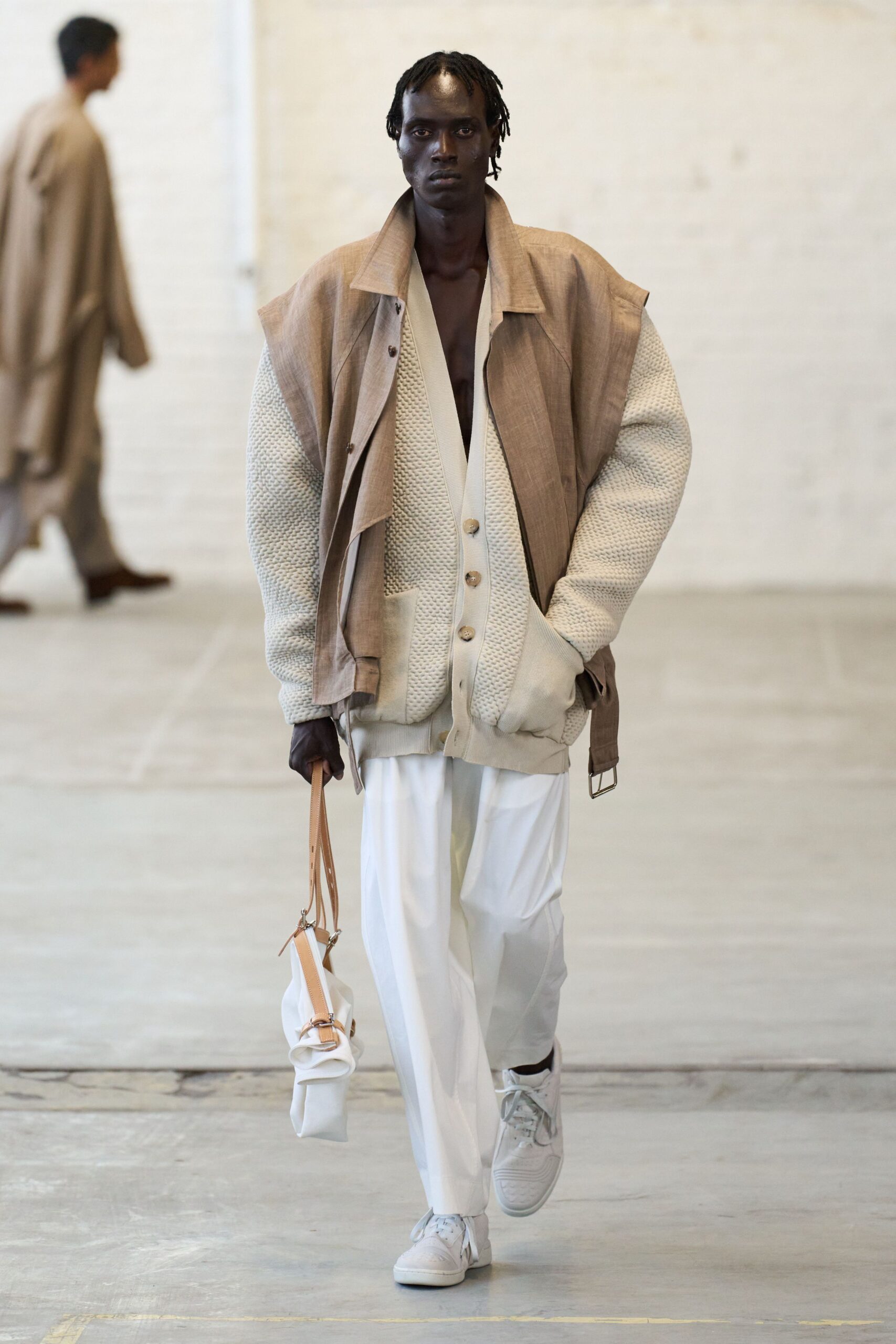 beige cotton long-sleeve collared oversized buttoned jacket
