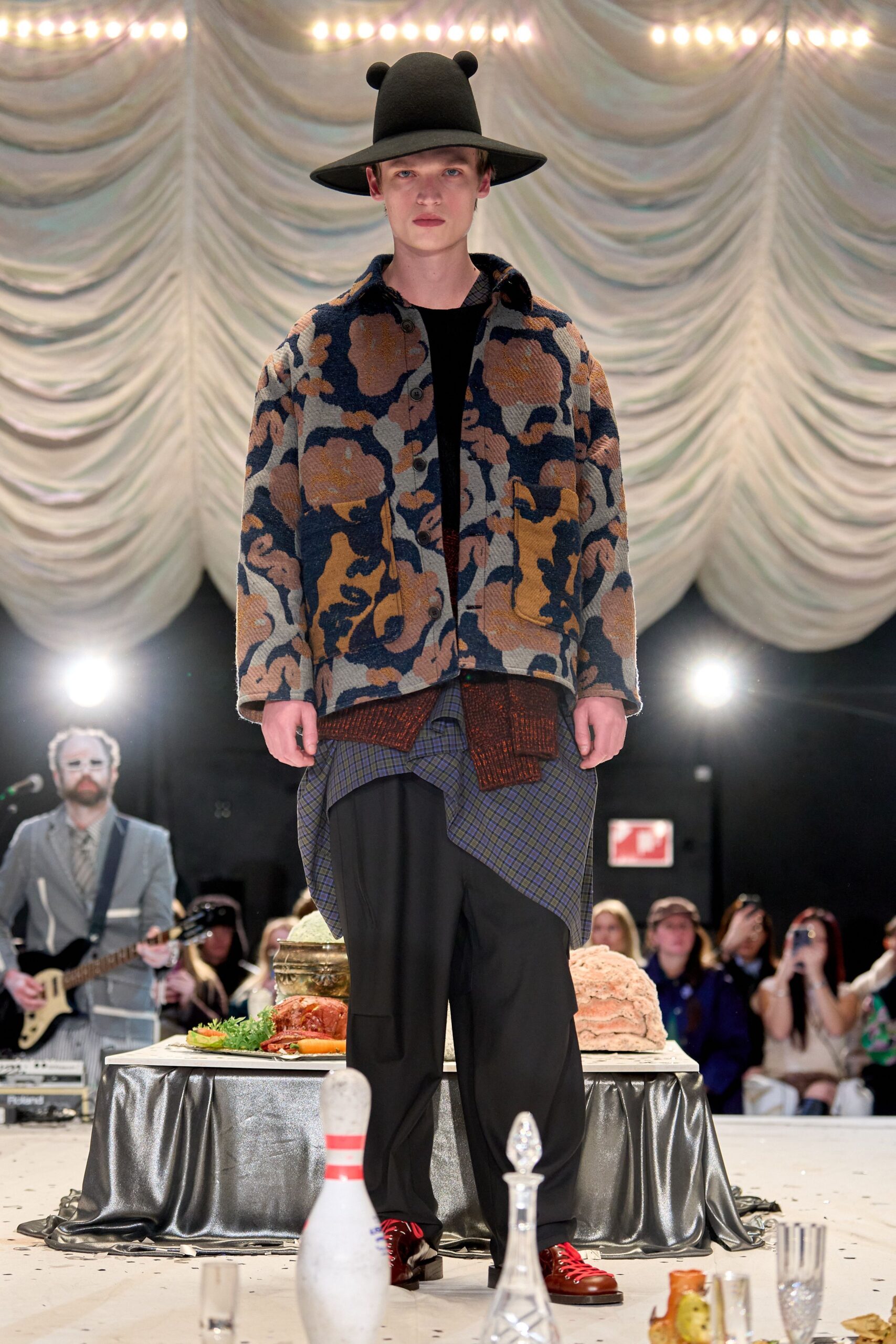 blue cotton long-sleeve relaxed printed jacket