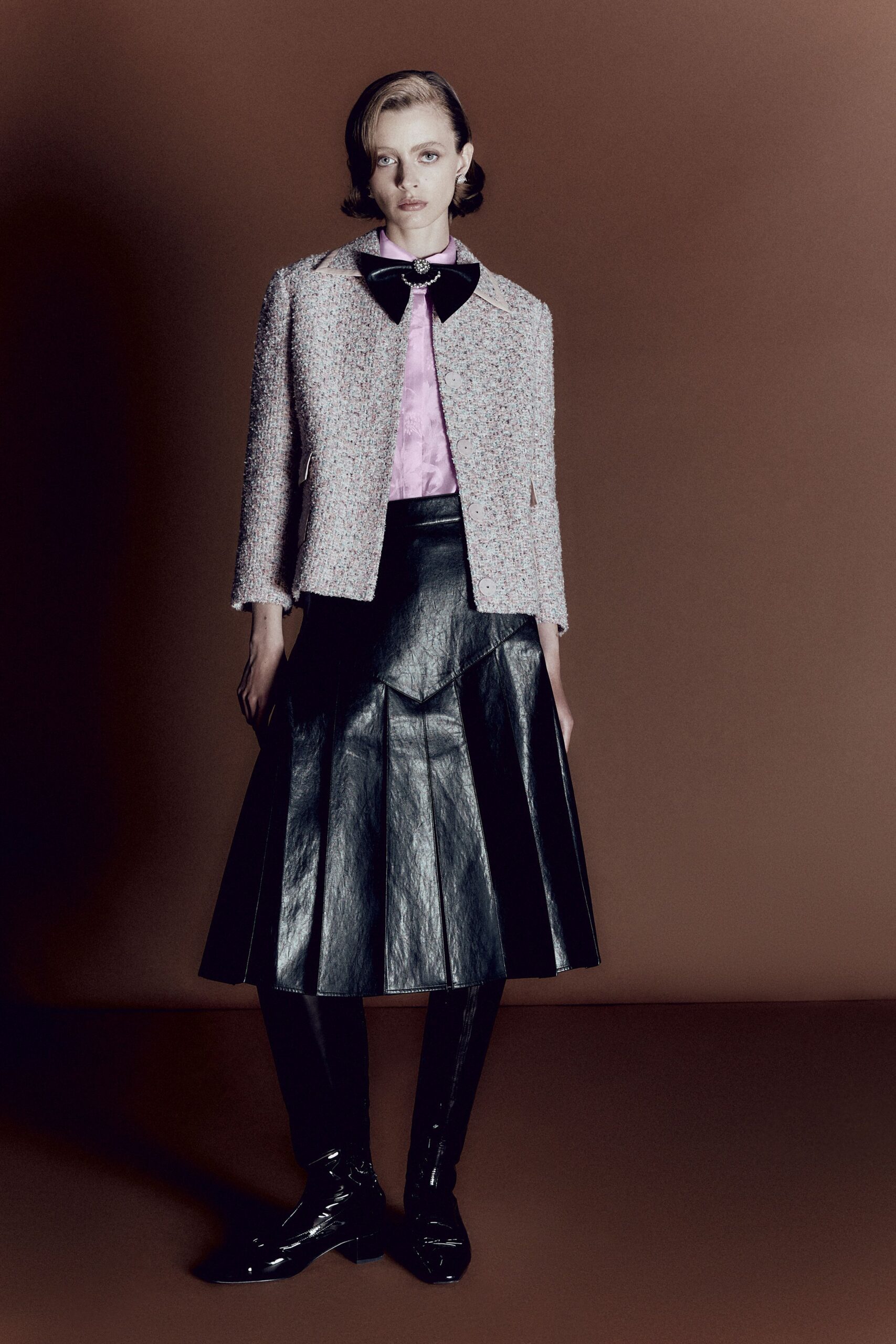pink tweed long-sleeve collared tailored buttoned jacket