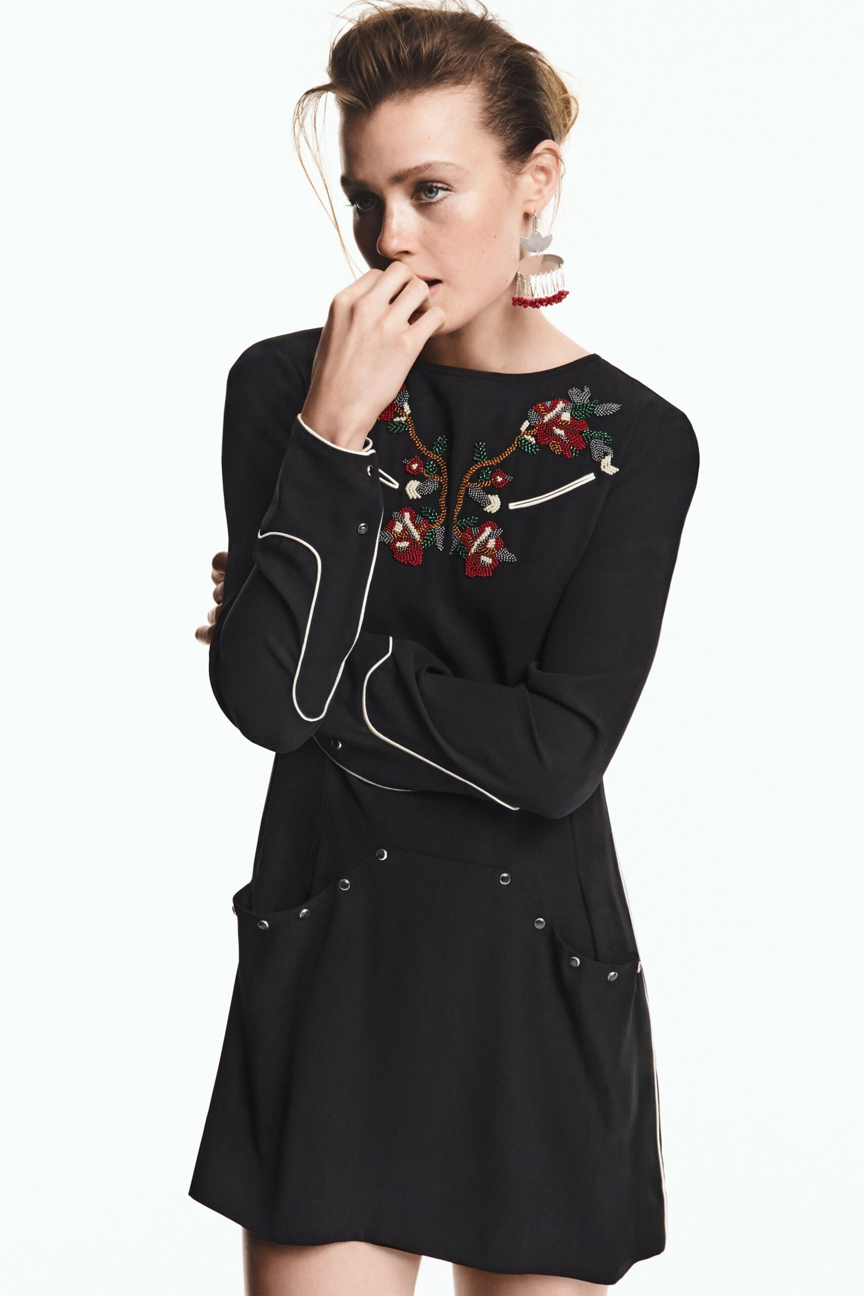 black fitted long-sleeve dress