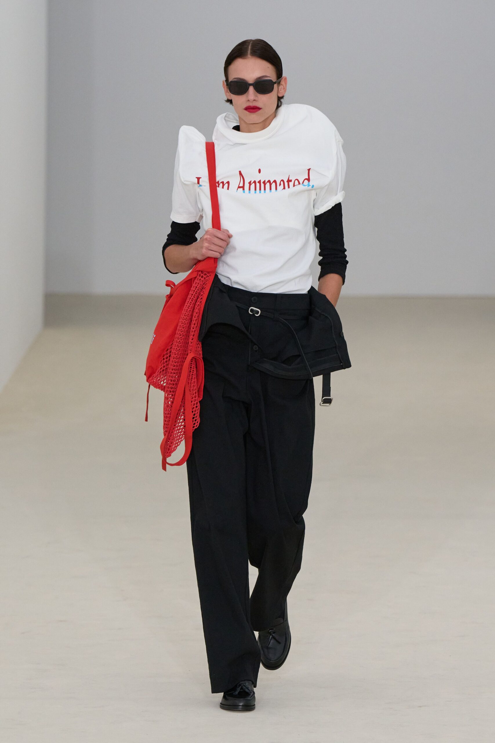 white cotton short-sleeve collared oversized printed t-shirt