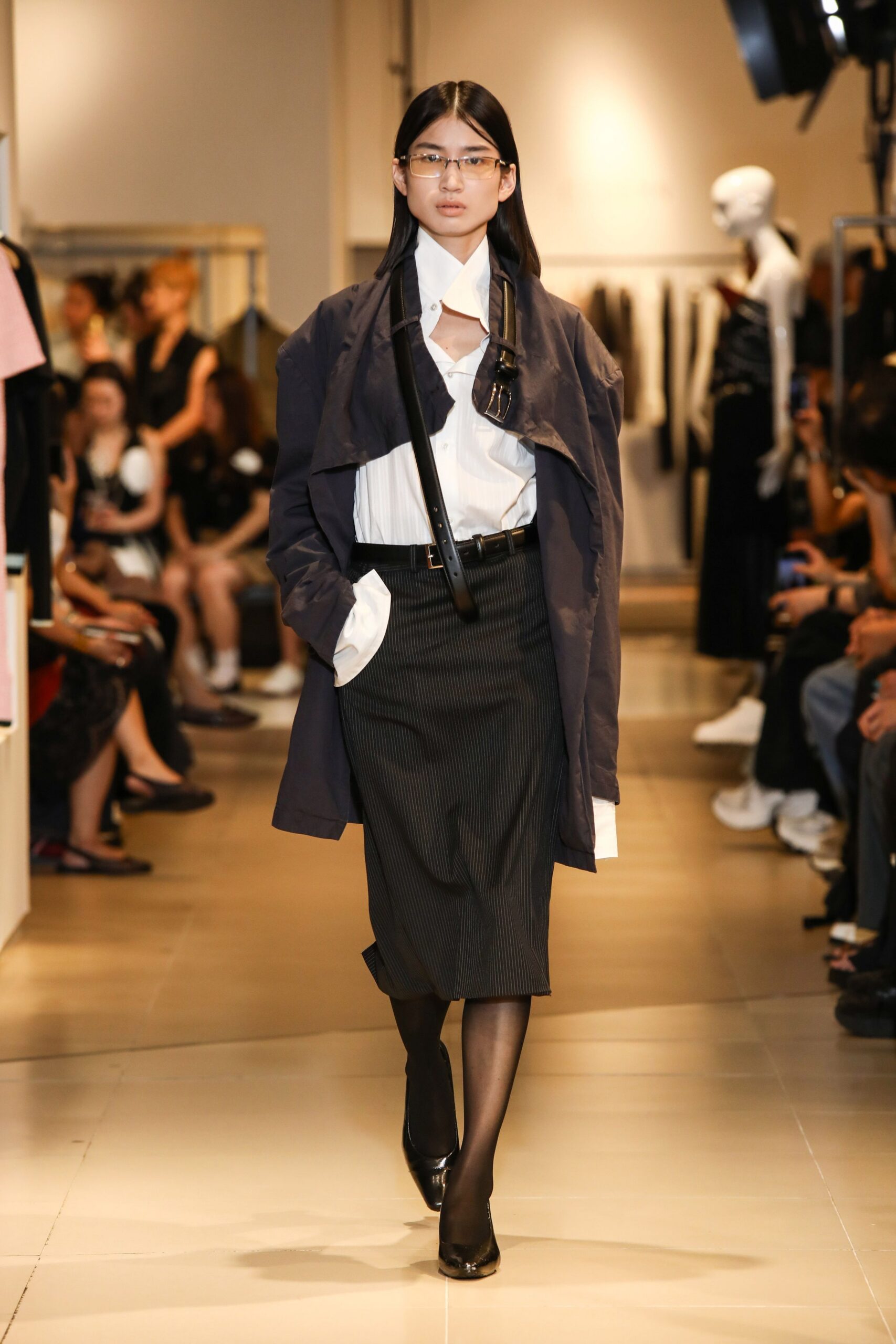 black cotton long-sleeve collared relaxed layered coat