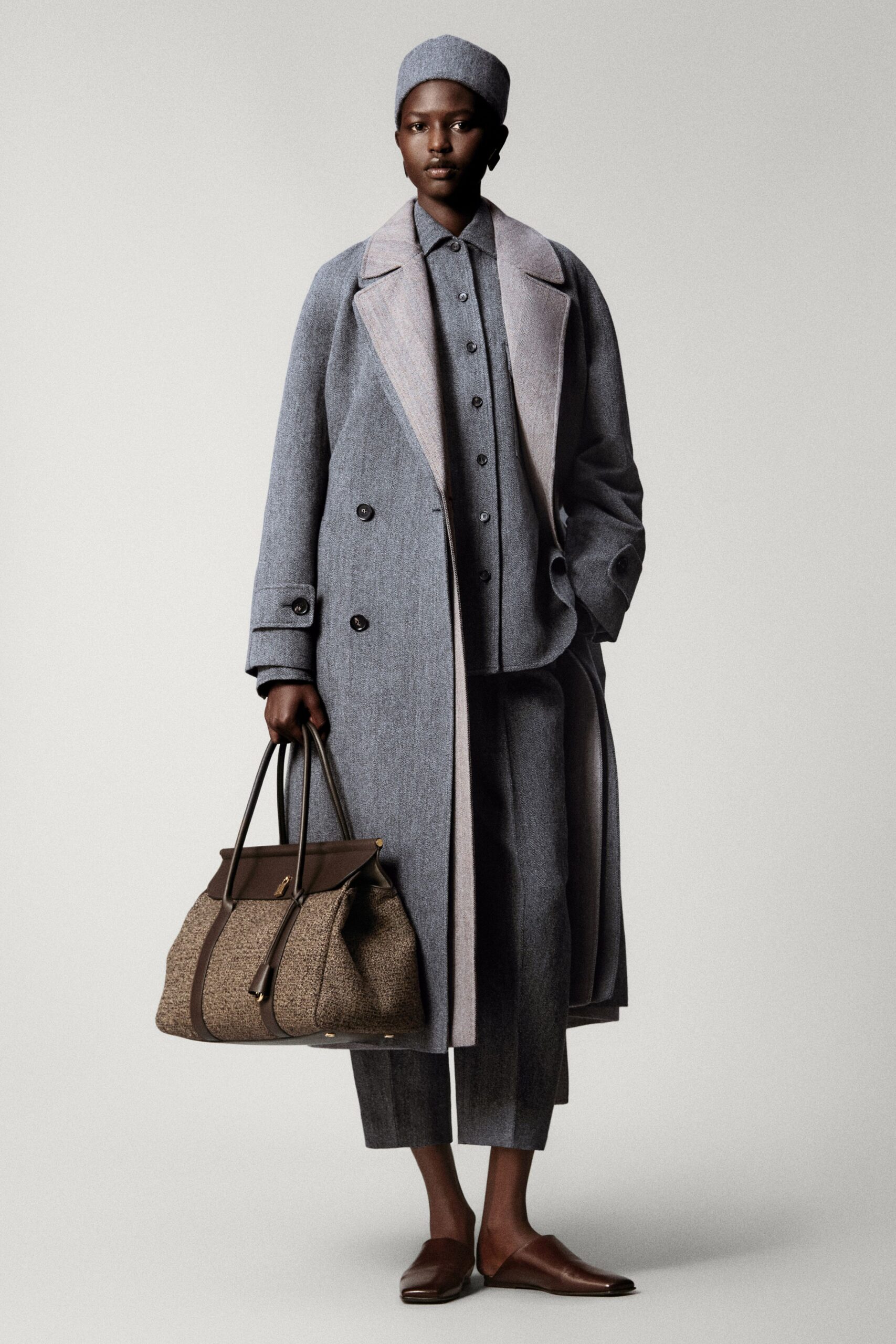 gray wool long-sleeve collared relaxed coat
