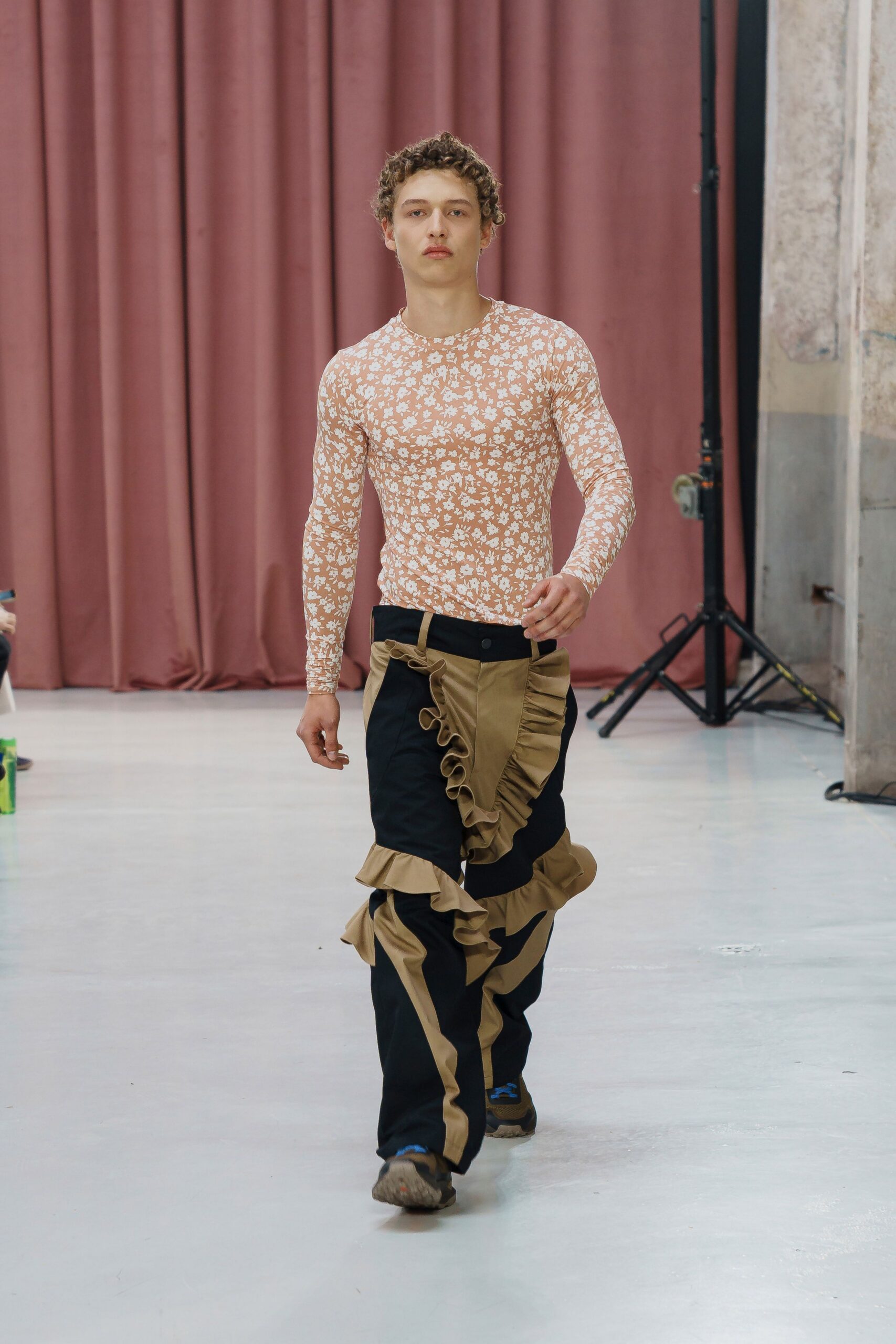 black cotton relaxed ruffled pants