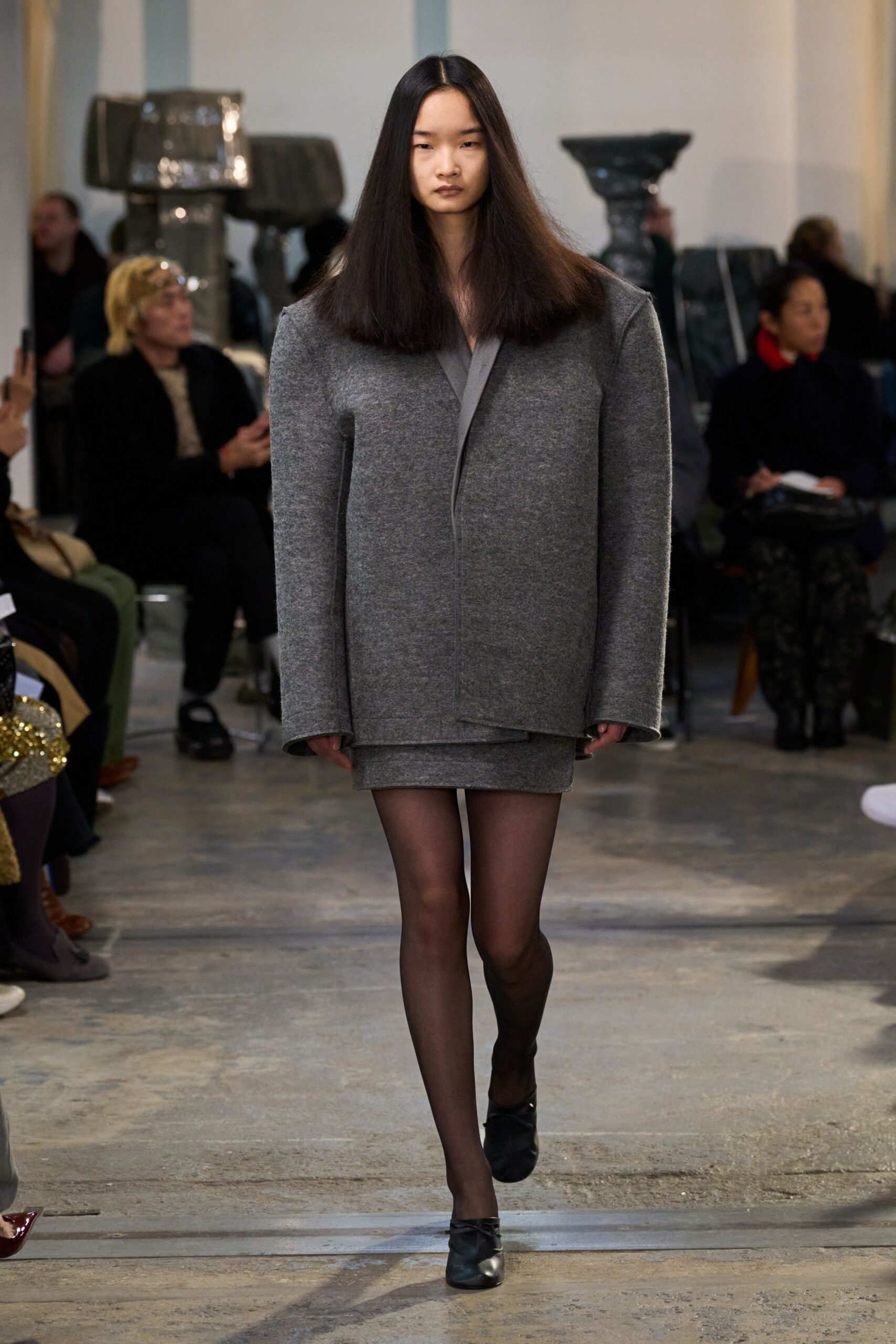 gray wool fitted pencil mini skirt