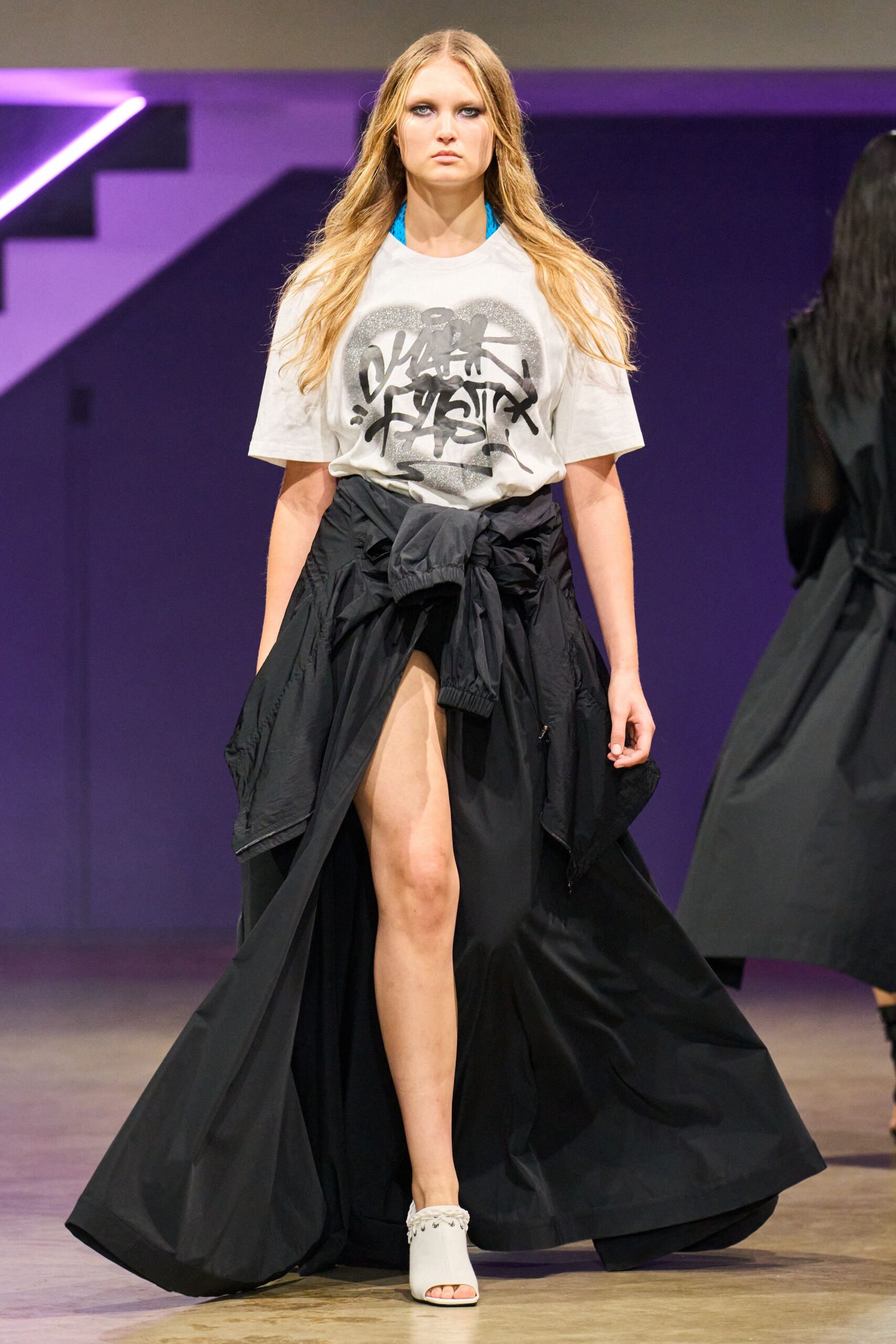 black silk slit fitted high-waisted layered flowing skirt