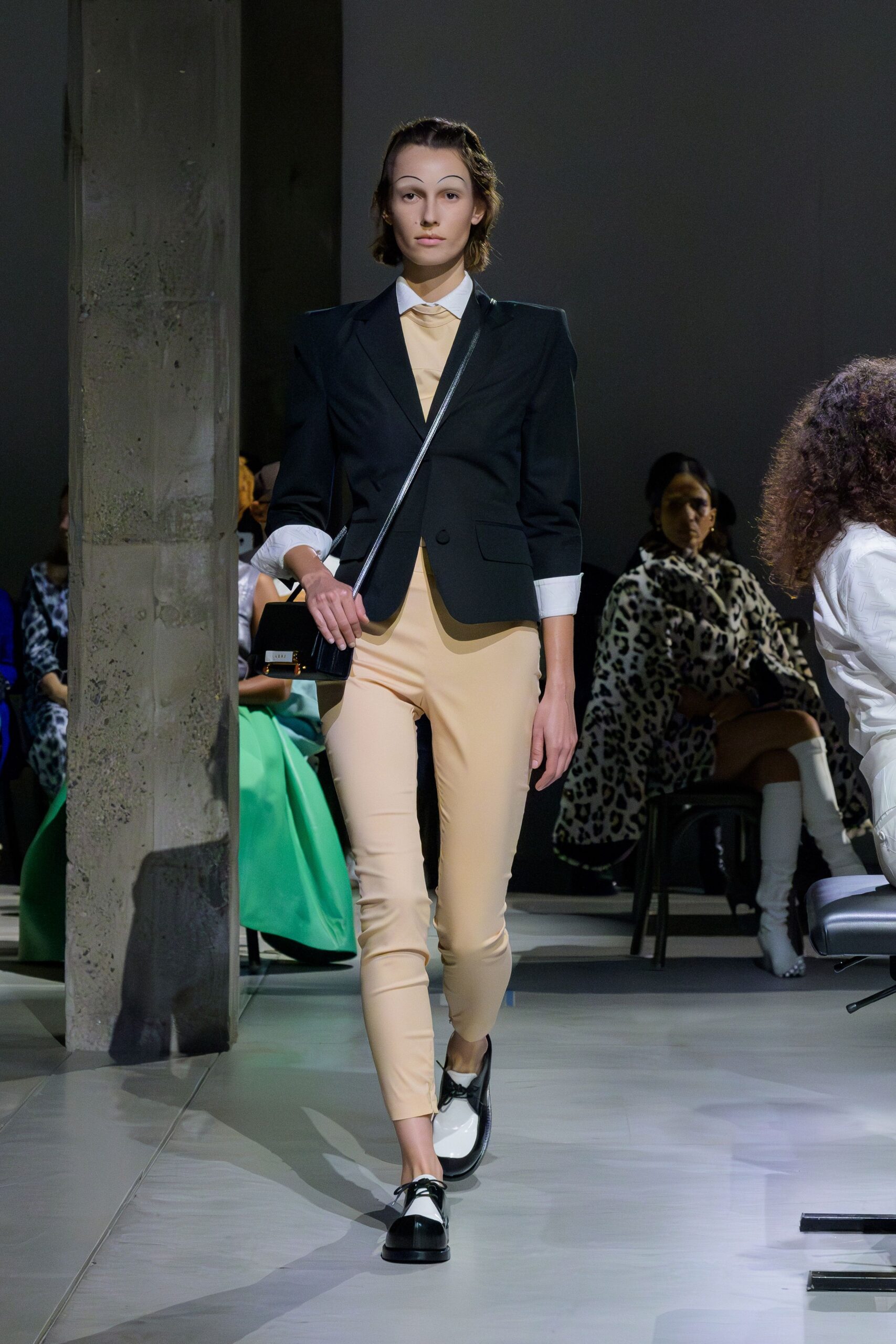black cotton long-sleeve collared tailored blazer