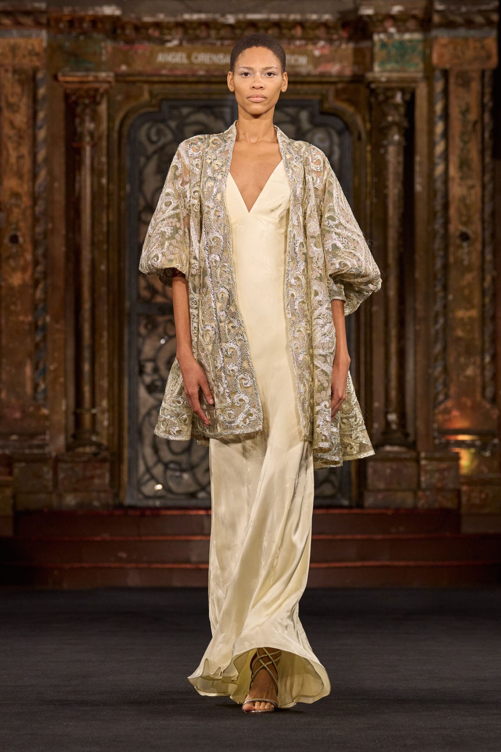 gold silk short-sleeve relaxed embroidered coat
