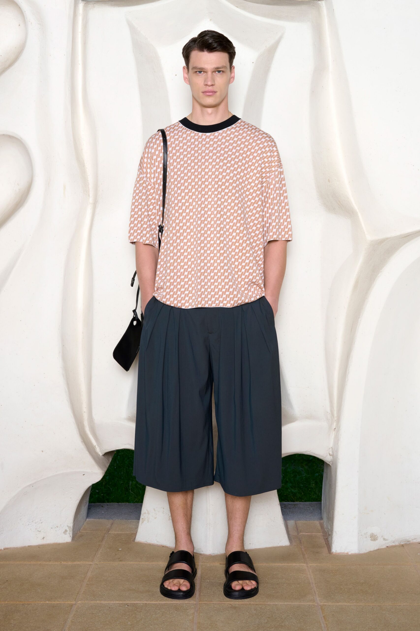 pink cotton short-sleeve collared relaxed printed t-shirt