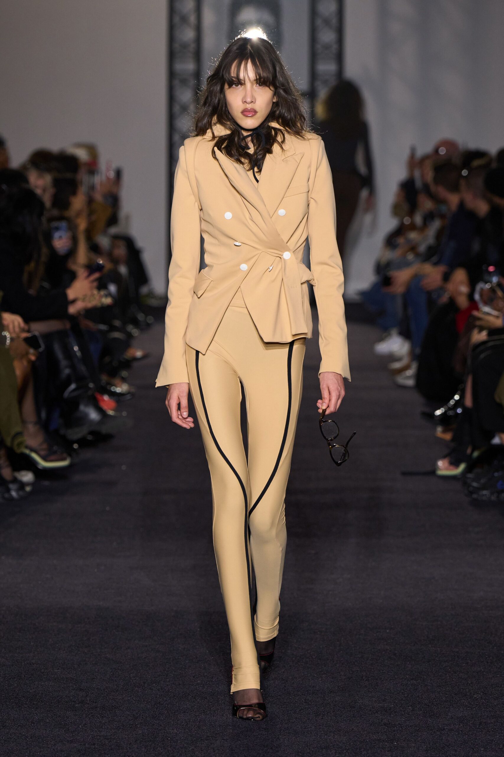 beige cotton long-sleeve collared tailored zippered blazer