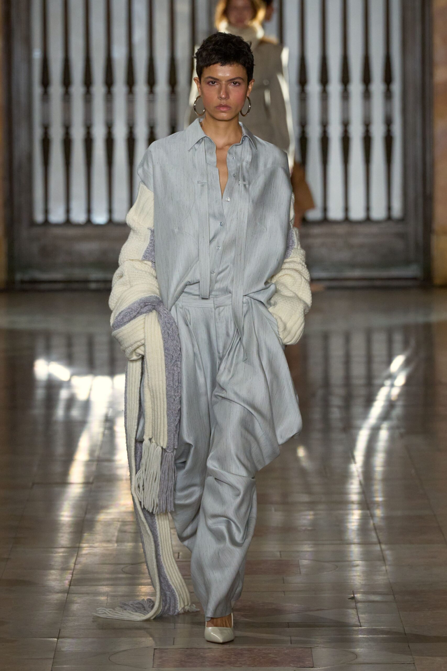white wool long-sleeve oversized fringed cardigan