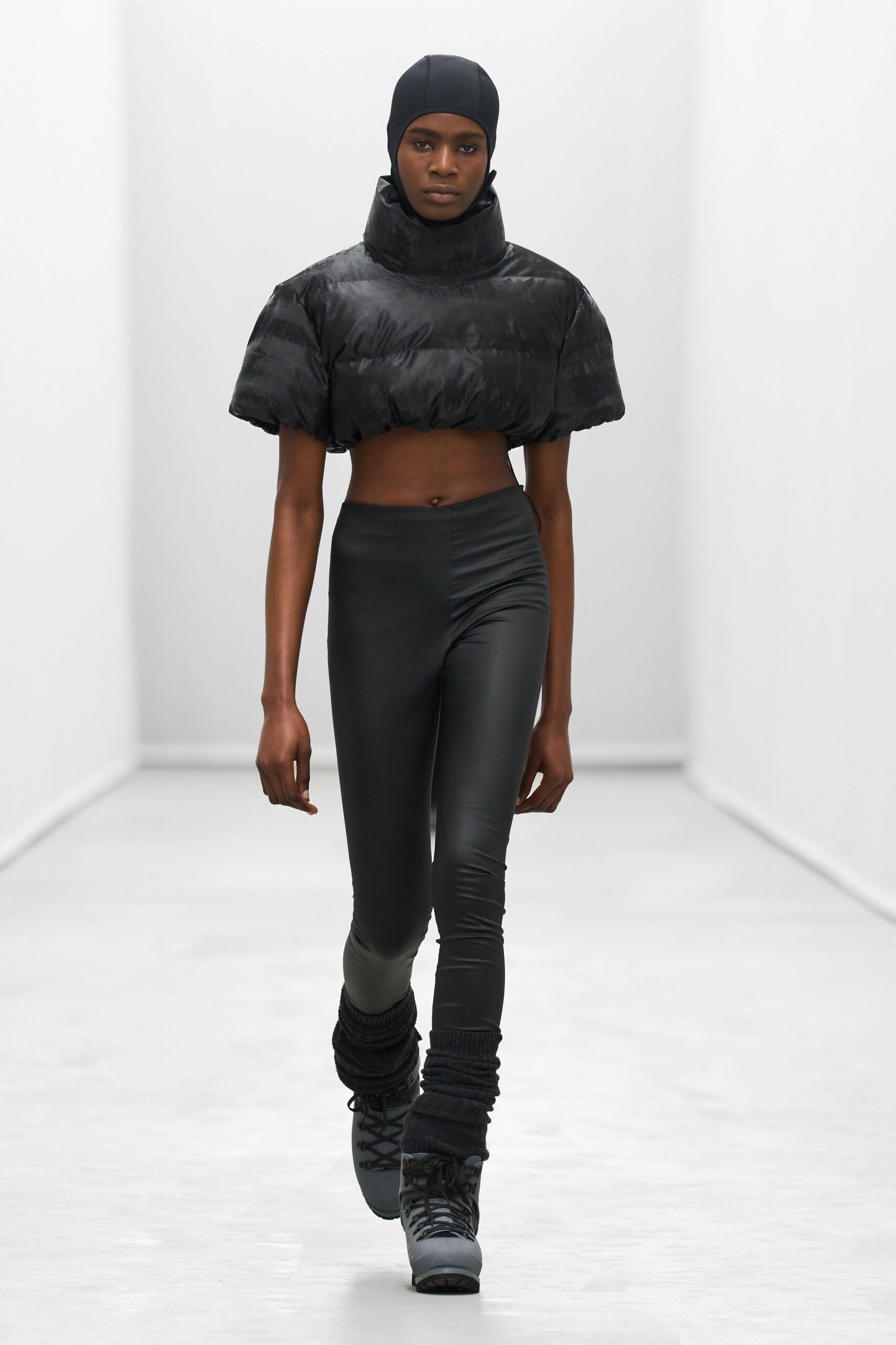 black cropped padded top with leggings