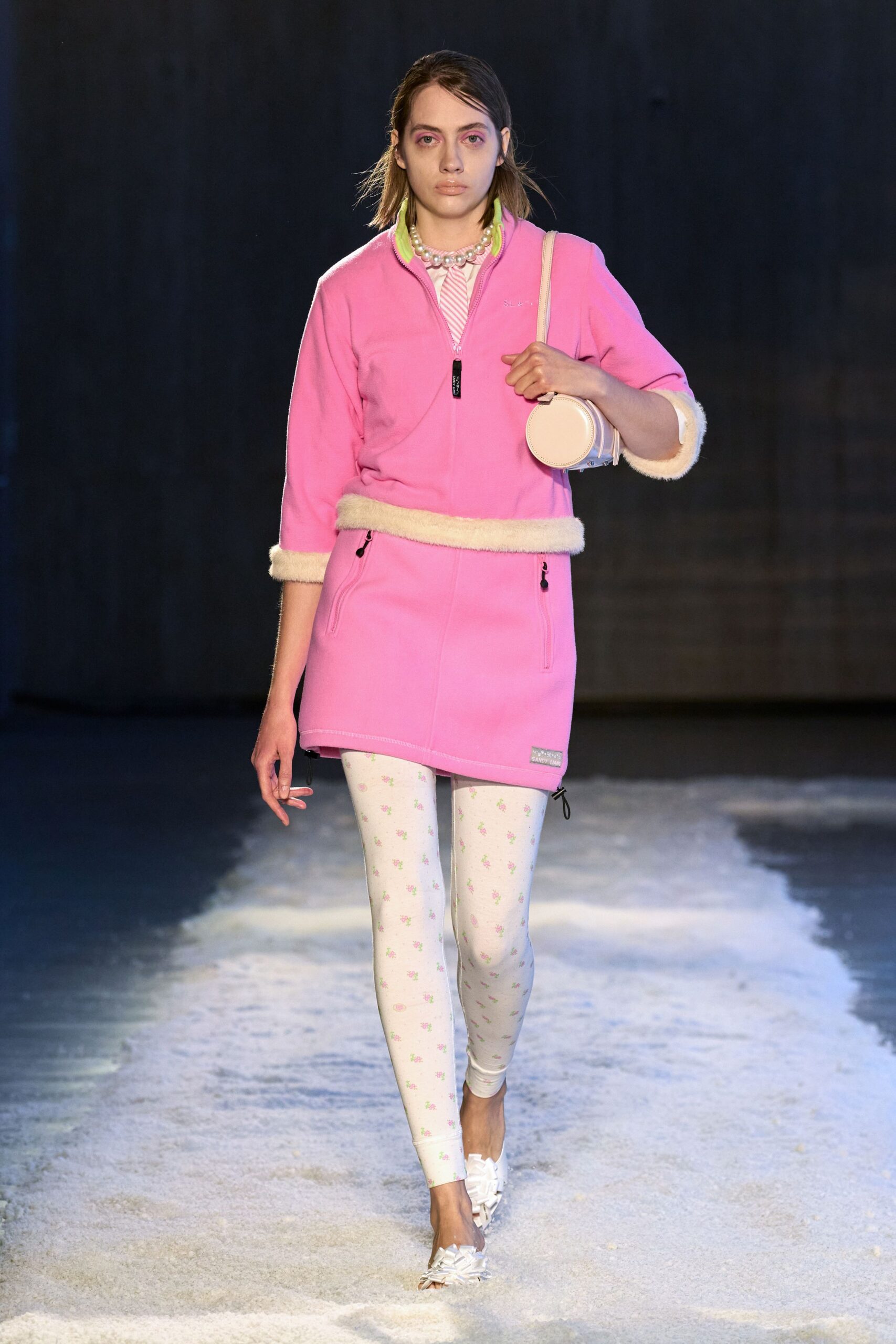 pink cotton long-sleeve collared relaxed zippered short coat