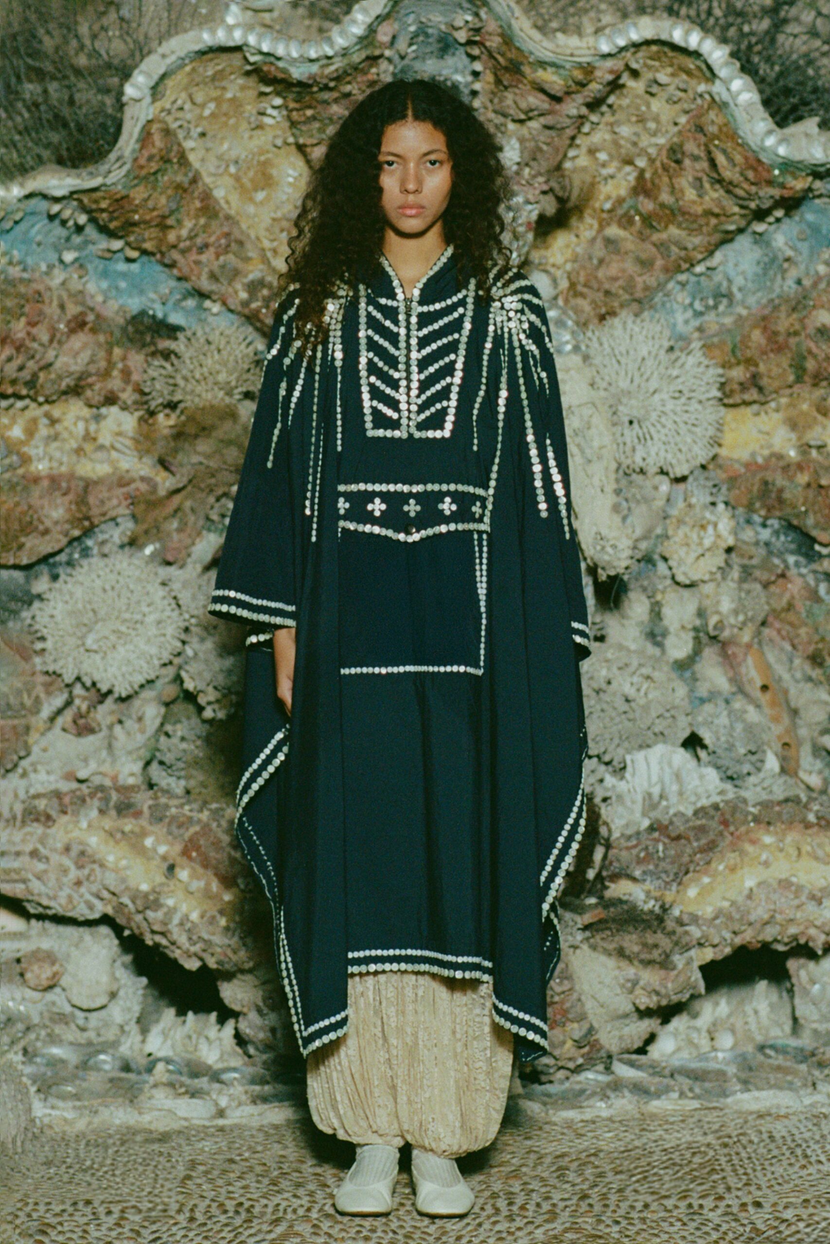 blue cotton long-sleeve collared relaxed embroidered cape