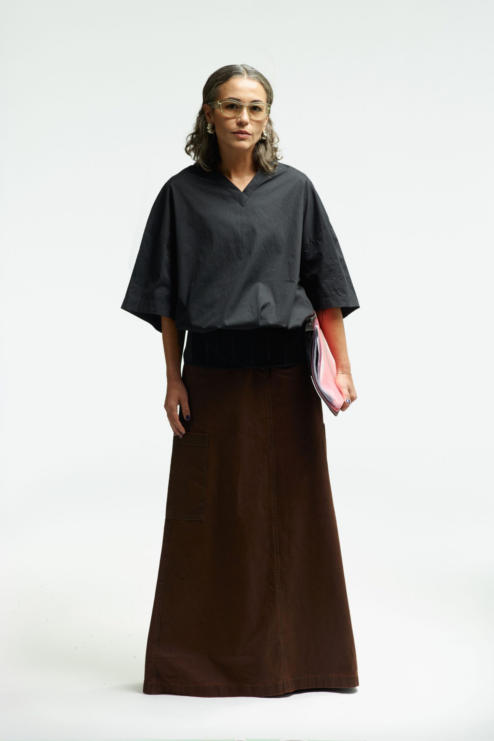 black relaxed top brown maxi skirt