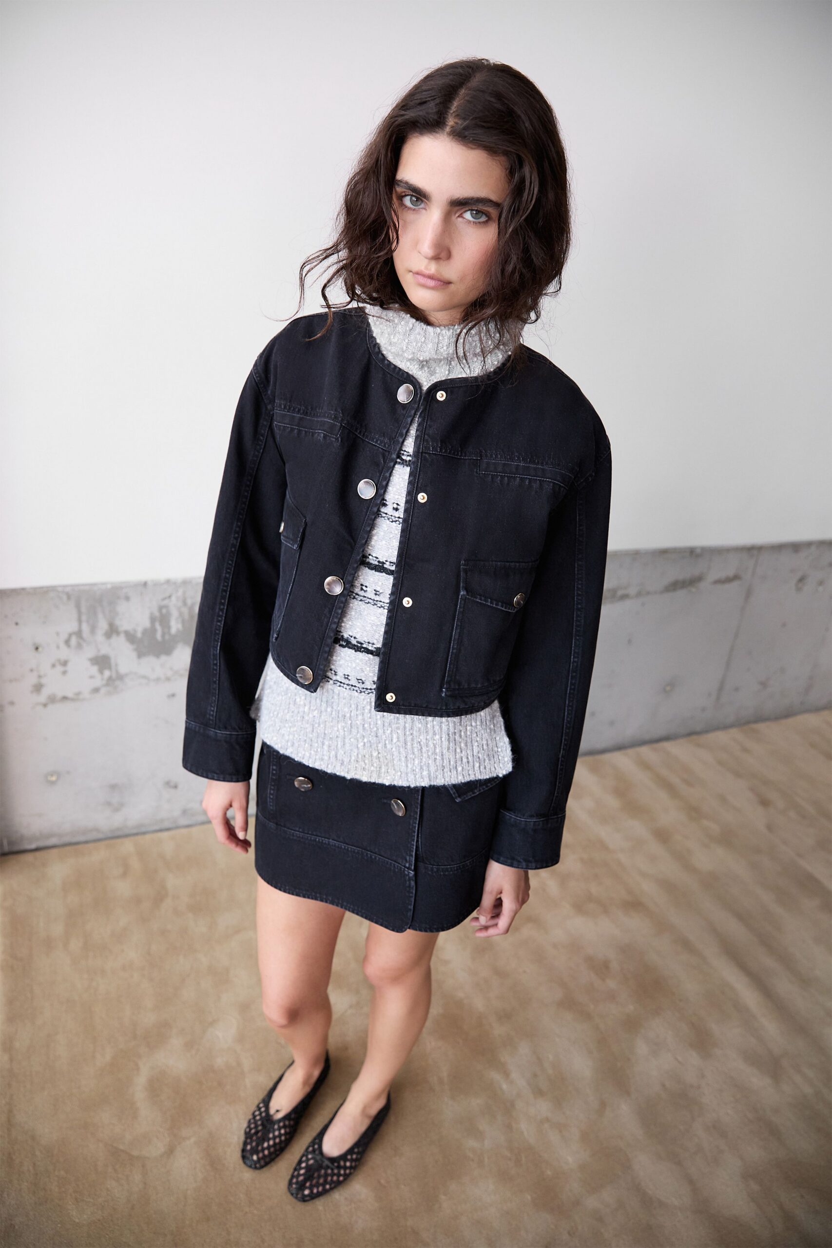 black denim fitted buttoned mini skirt