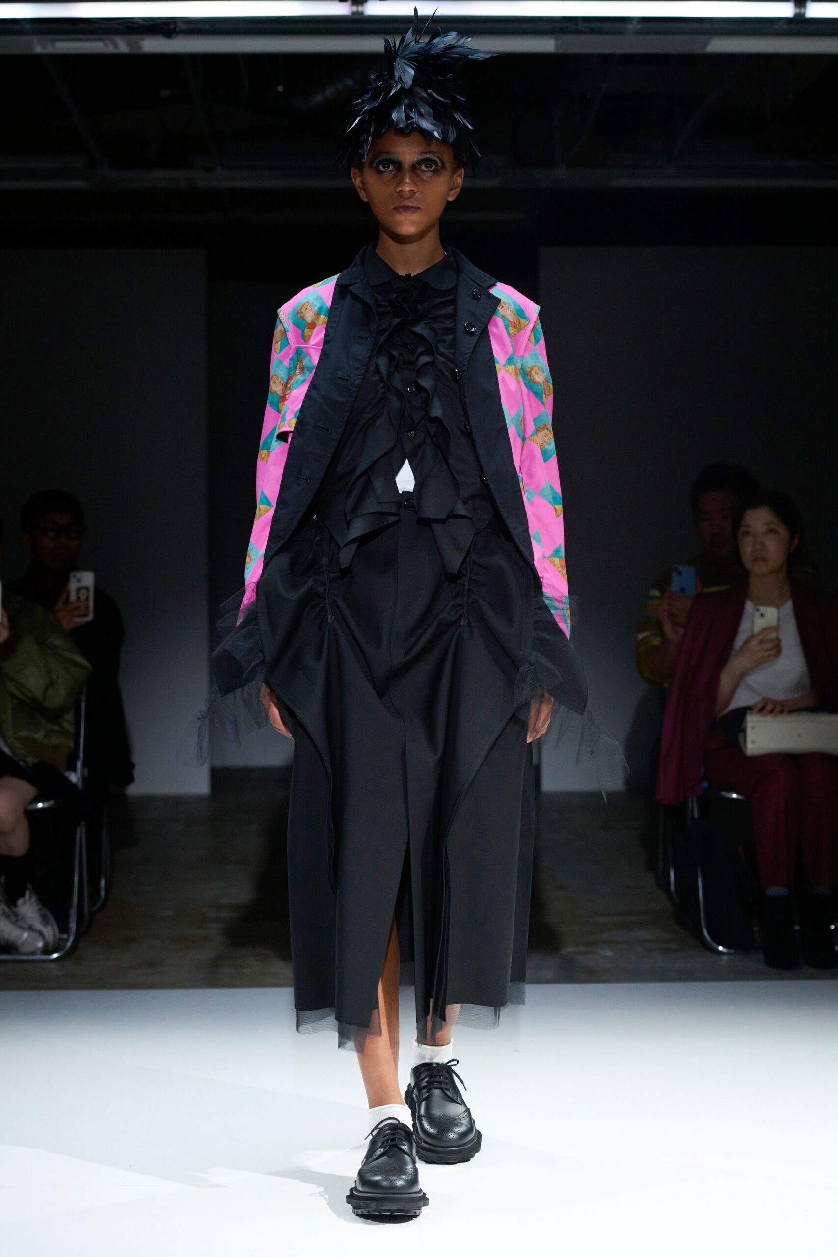 pink cotton long-sleeve collared relaxed printed jacket
