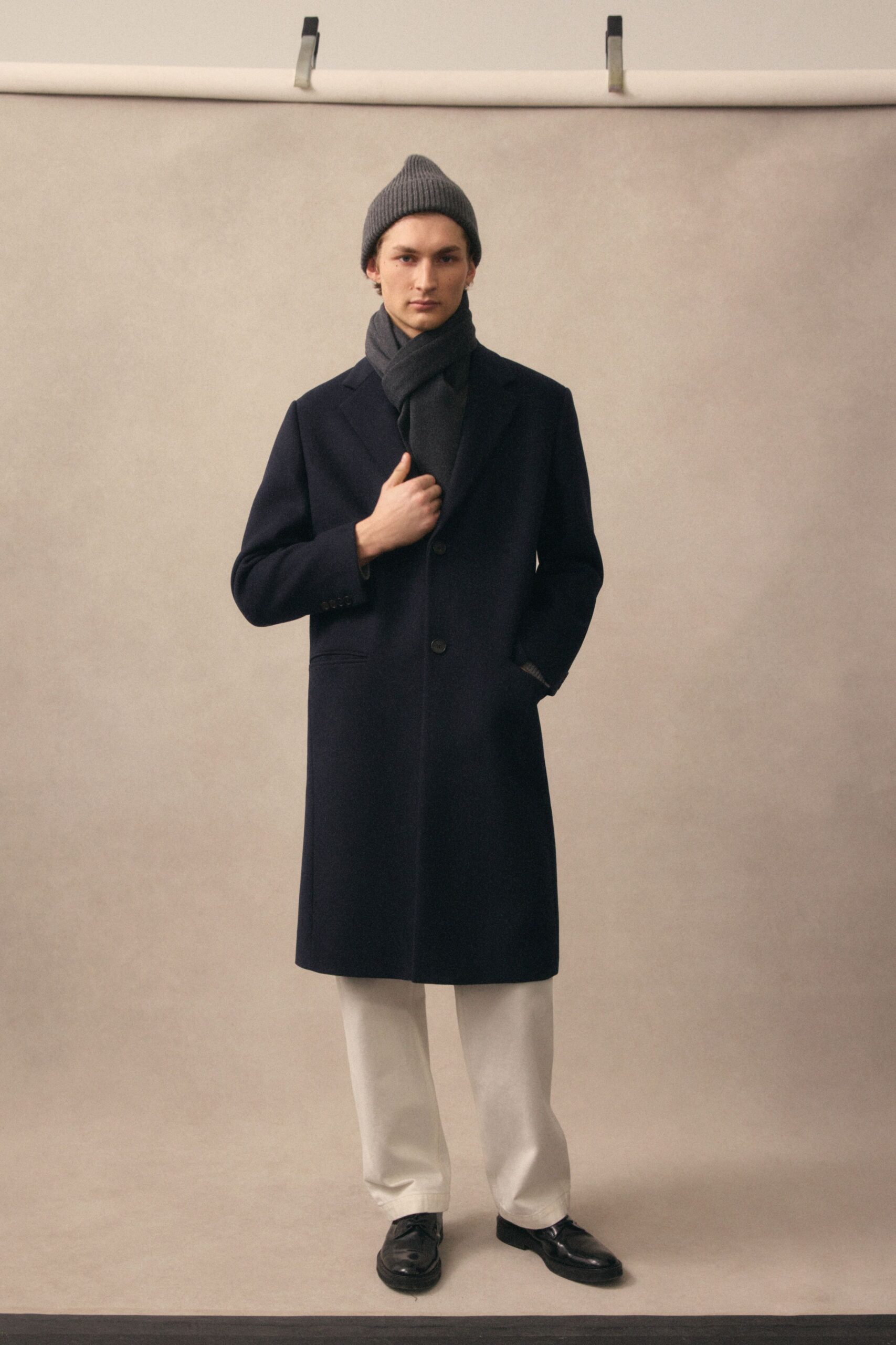 blue wool long-sleeve collared tailored coat