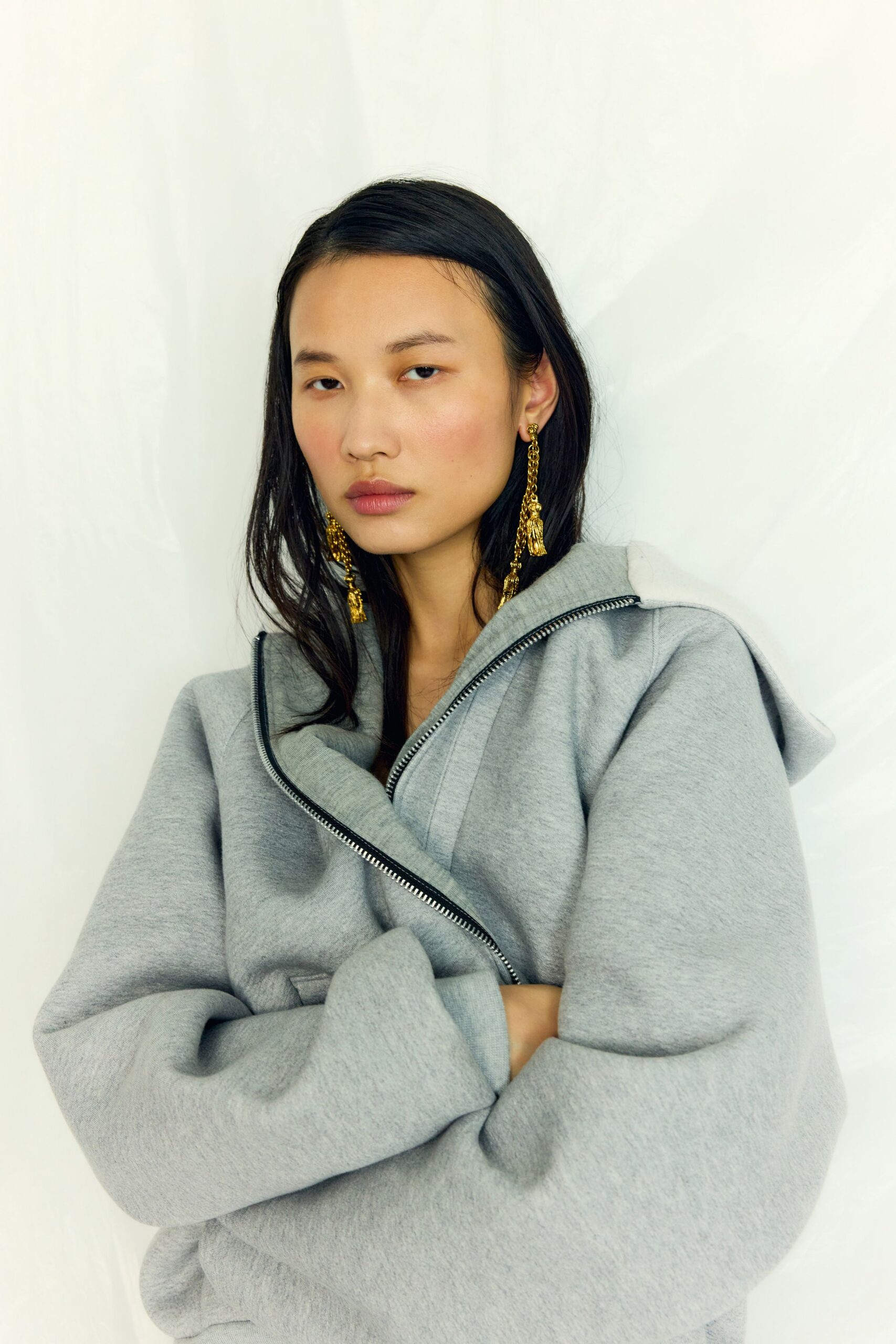 oversized gray hoodie