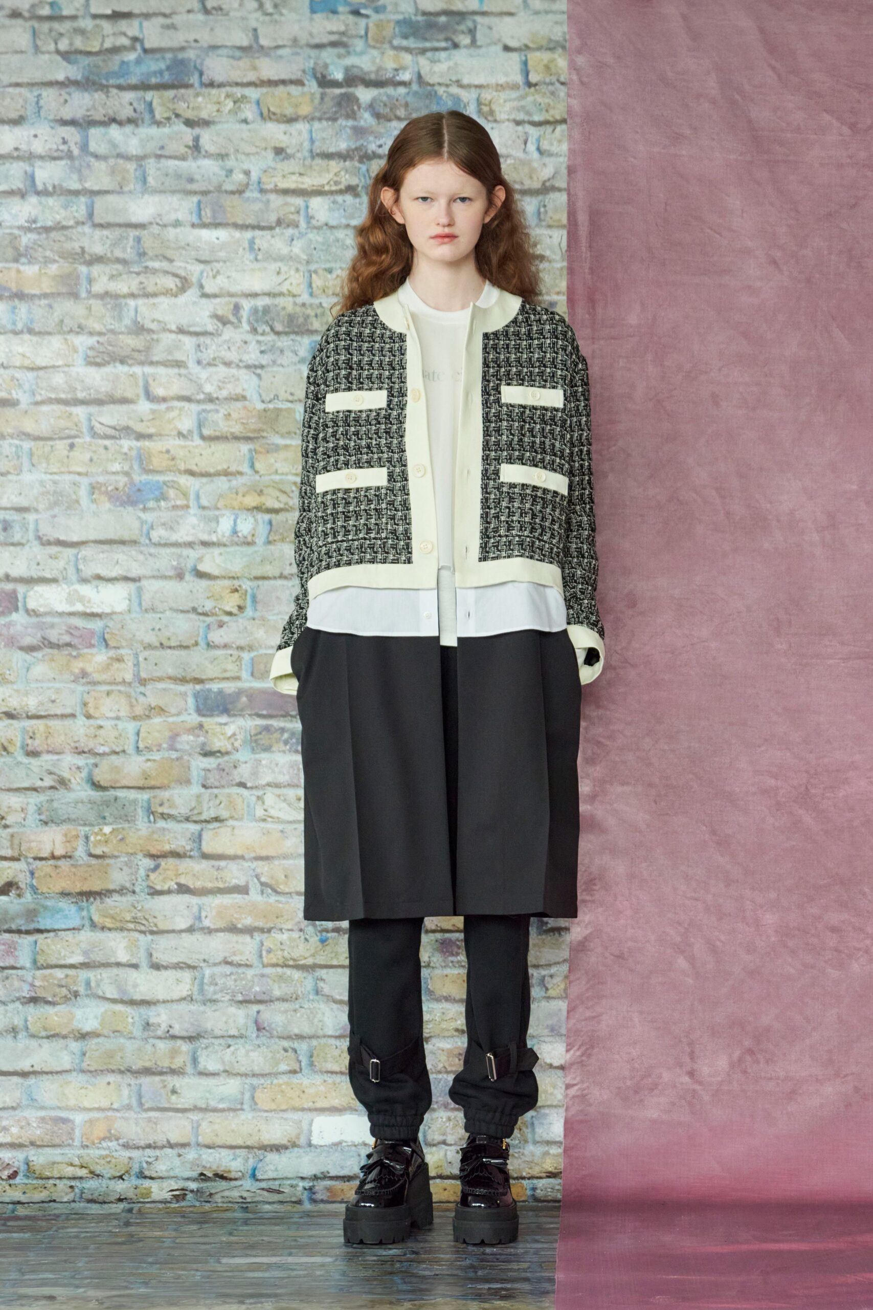 black cotton long-sleeve collared relaxed buttoned cardigan