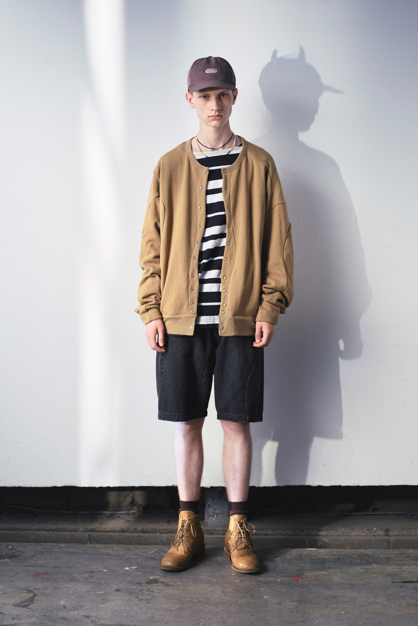 white cotton short-sleeve collared relaxed striped t-shirt