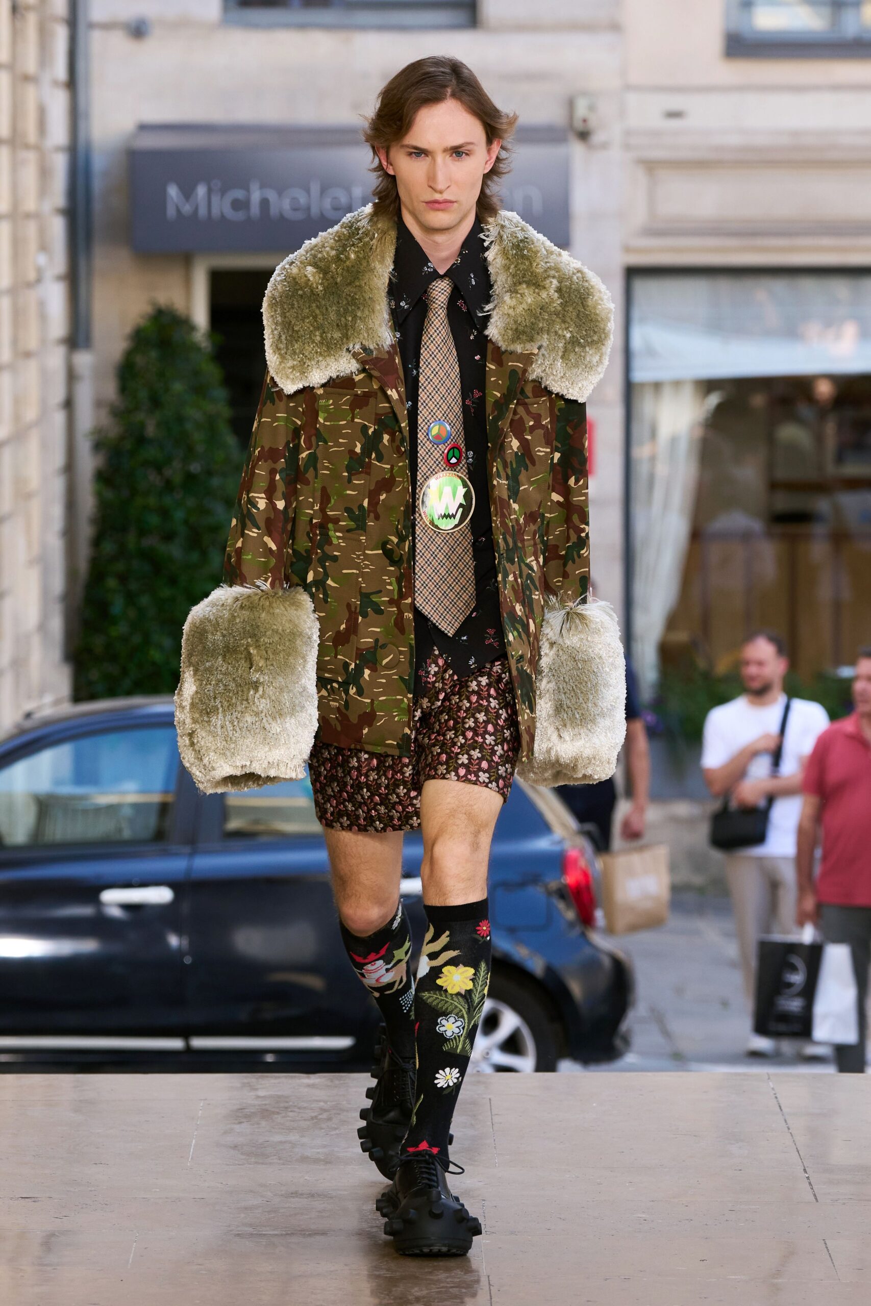 camouflage coat with faux-fur