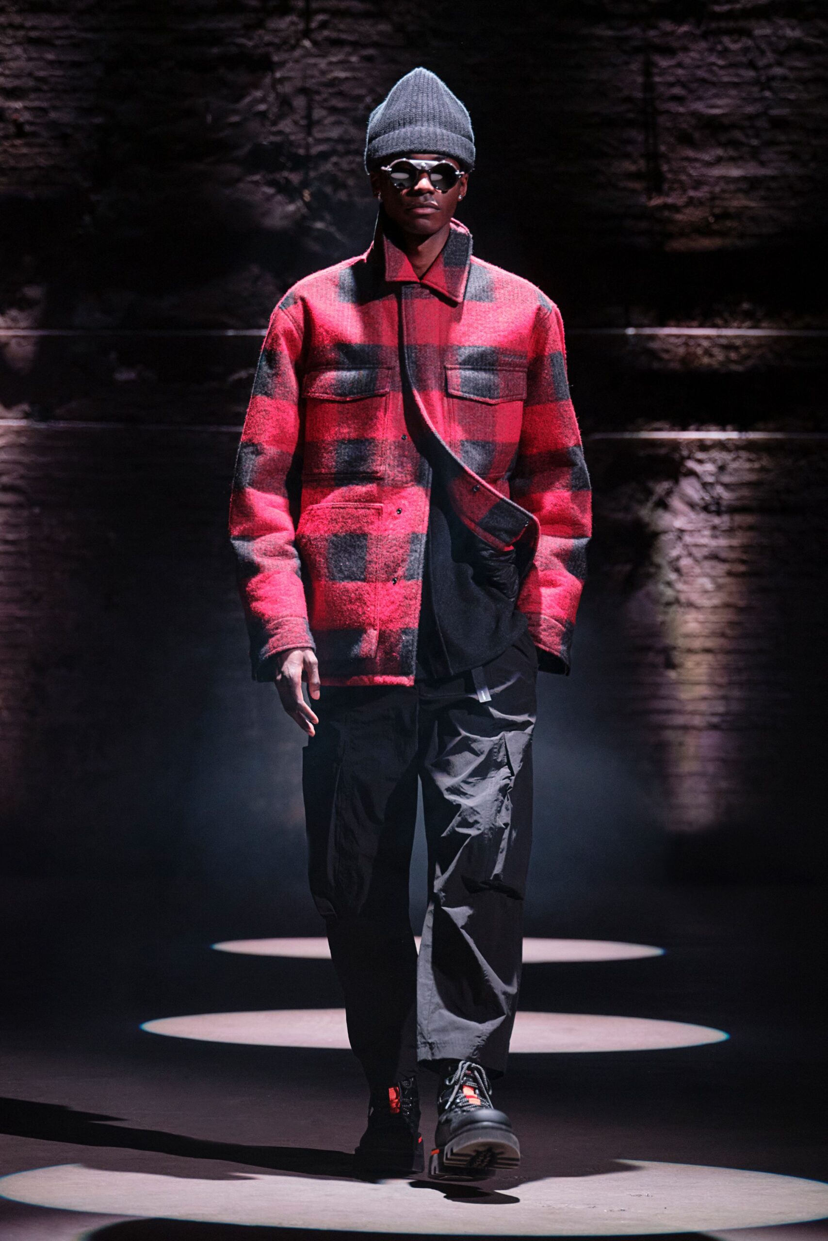 red cotton long-sleeve collared relaxed checked jacket
