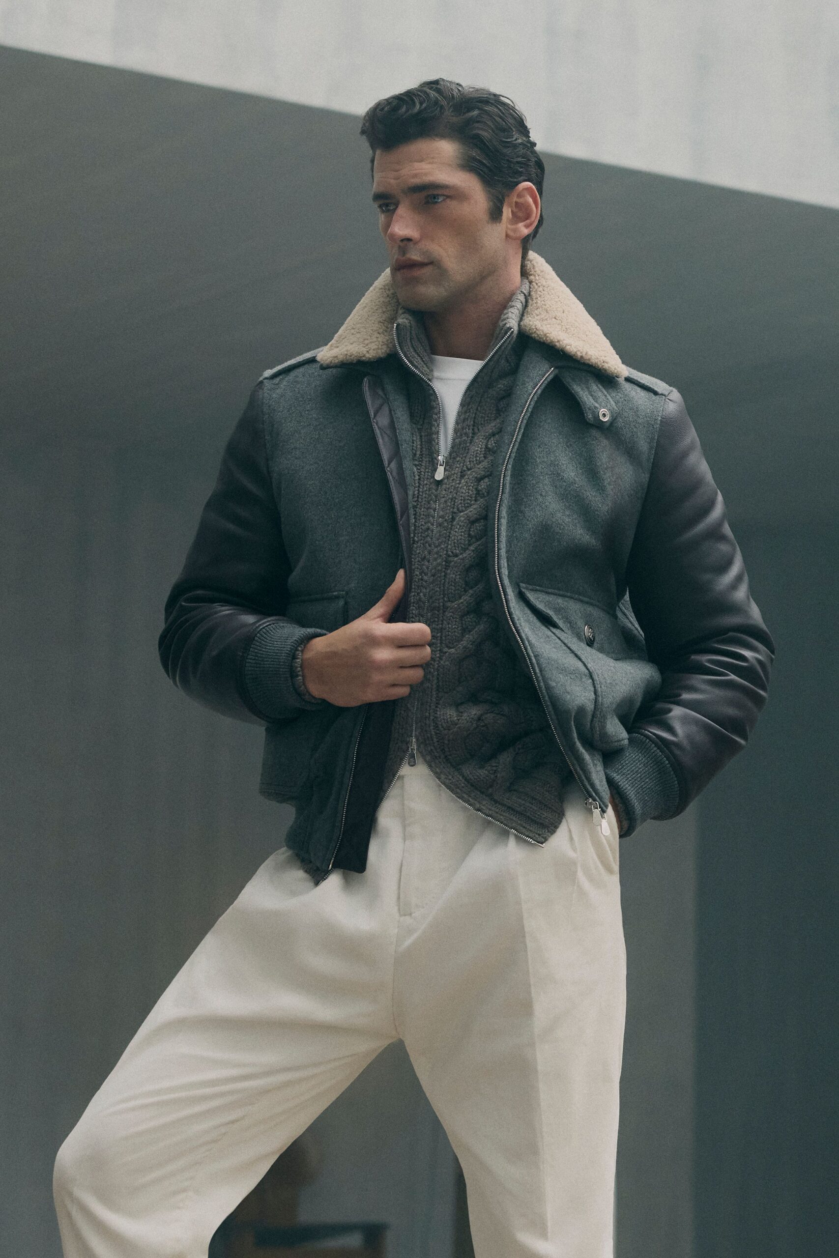 gray wool long-sleeve collared fitted zippered jacket