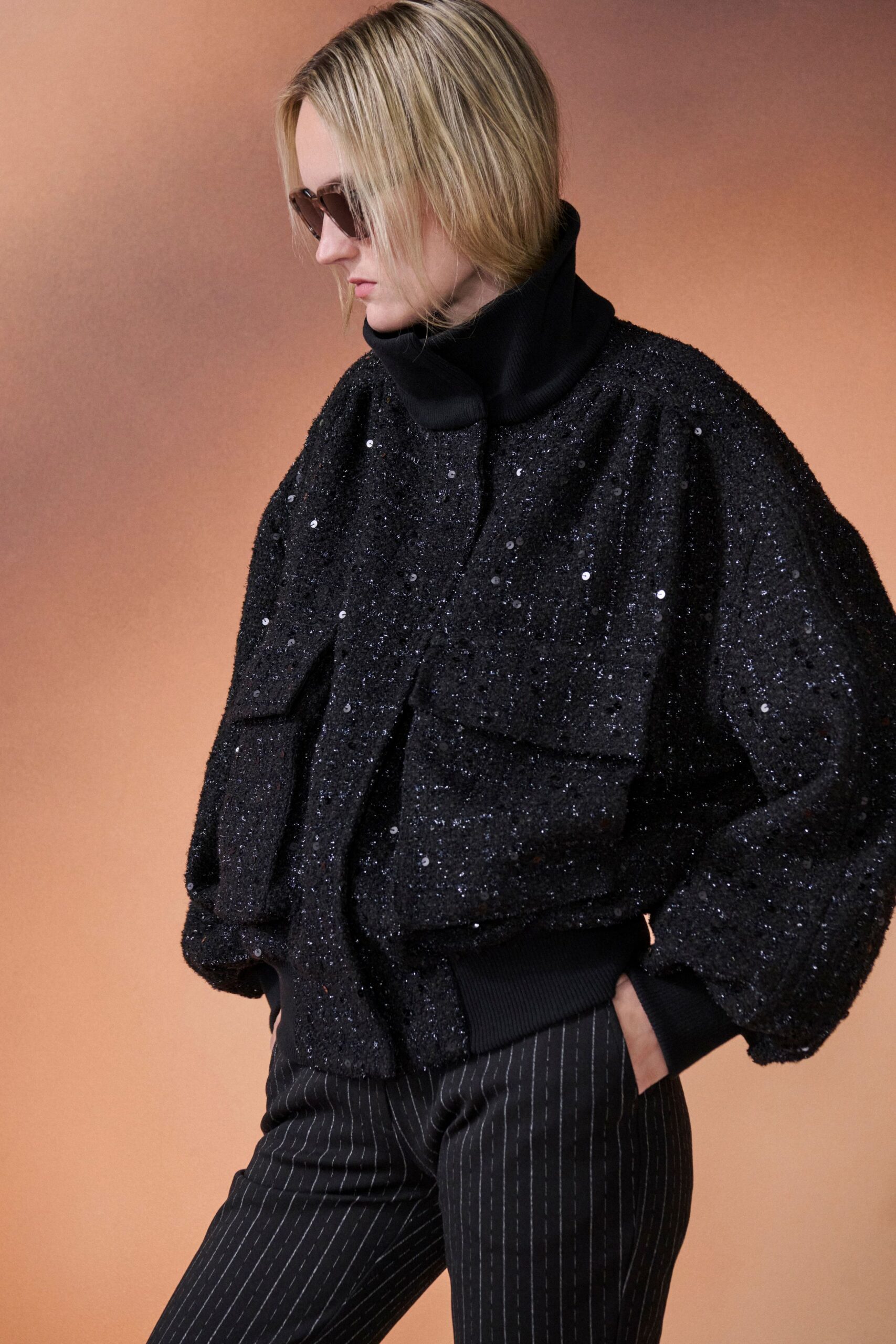 black sequin long-sleeve collared oversized buttoned shiny jacket