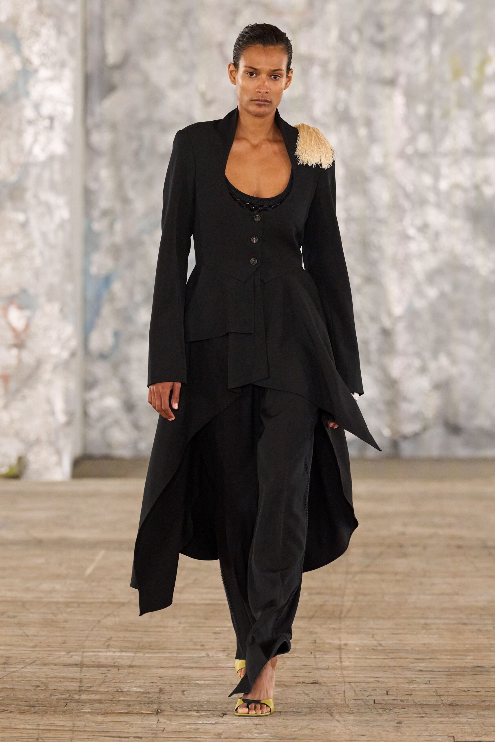 black wool long-sleeve v-neck structured buttoned blazer