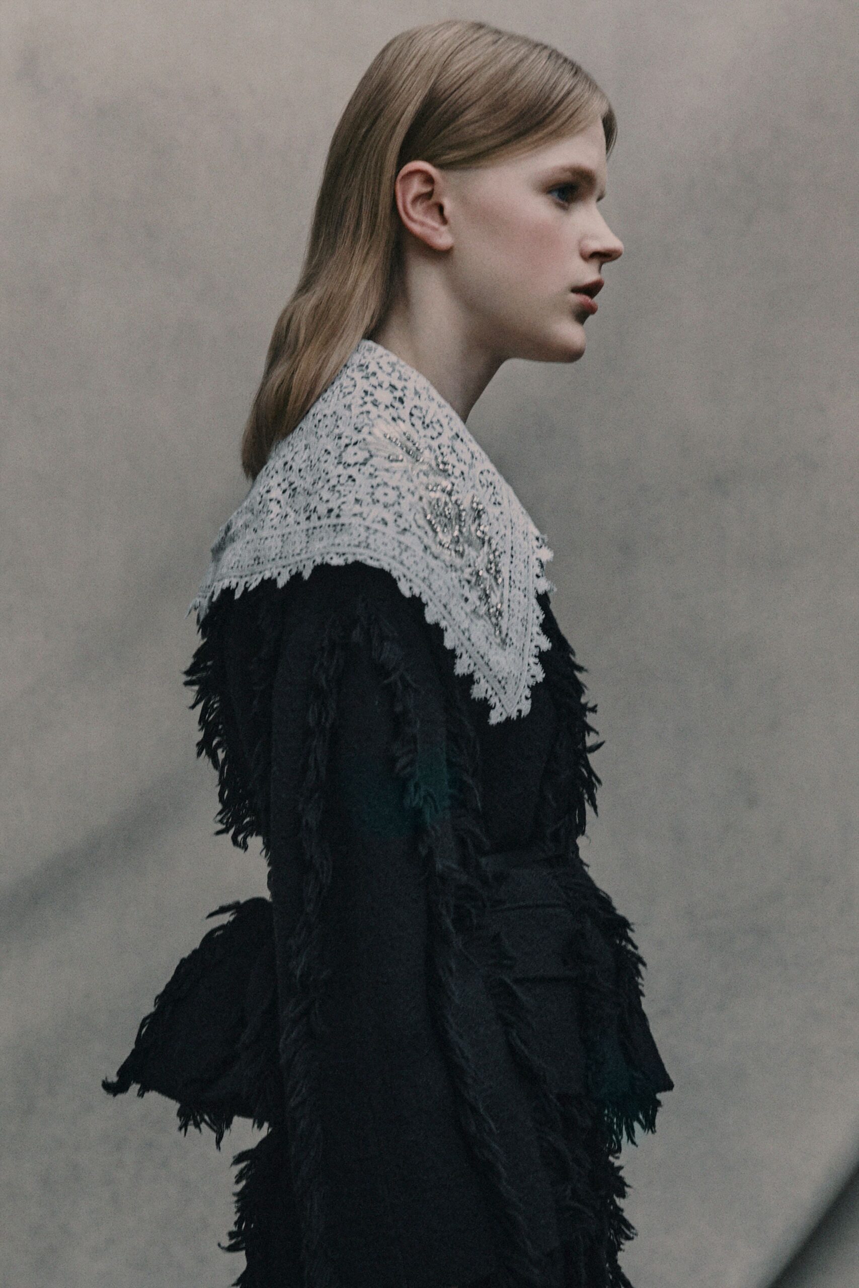 white lace long-sleeve collared fitted blouse