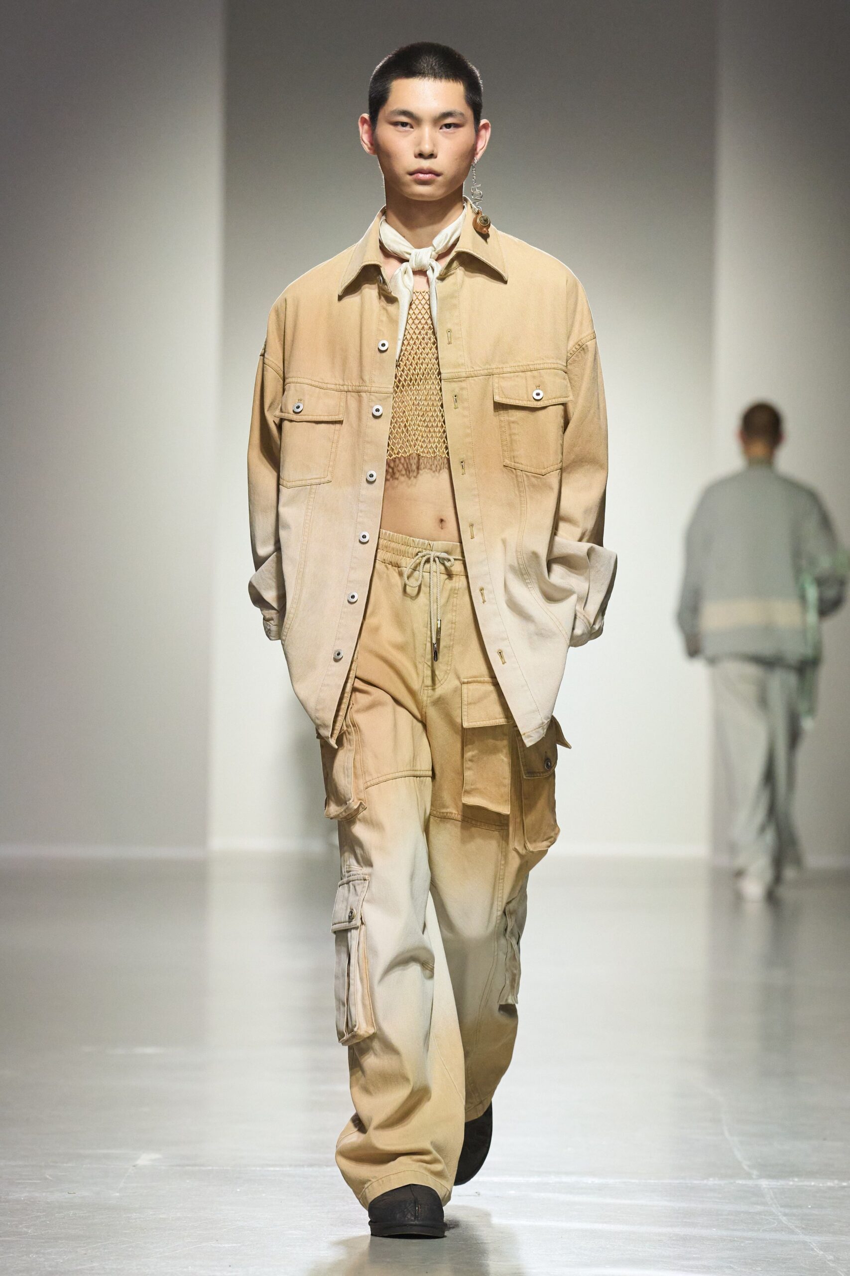 beige denim long-sleeve collared relaxed buttoned shirt