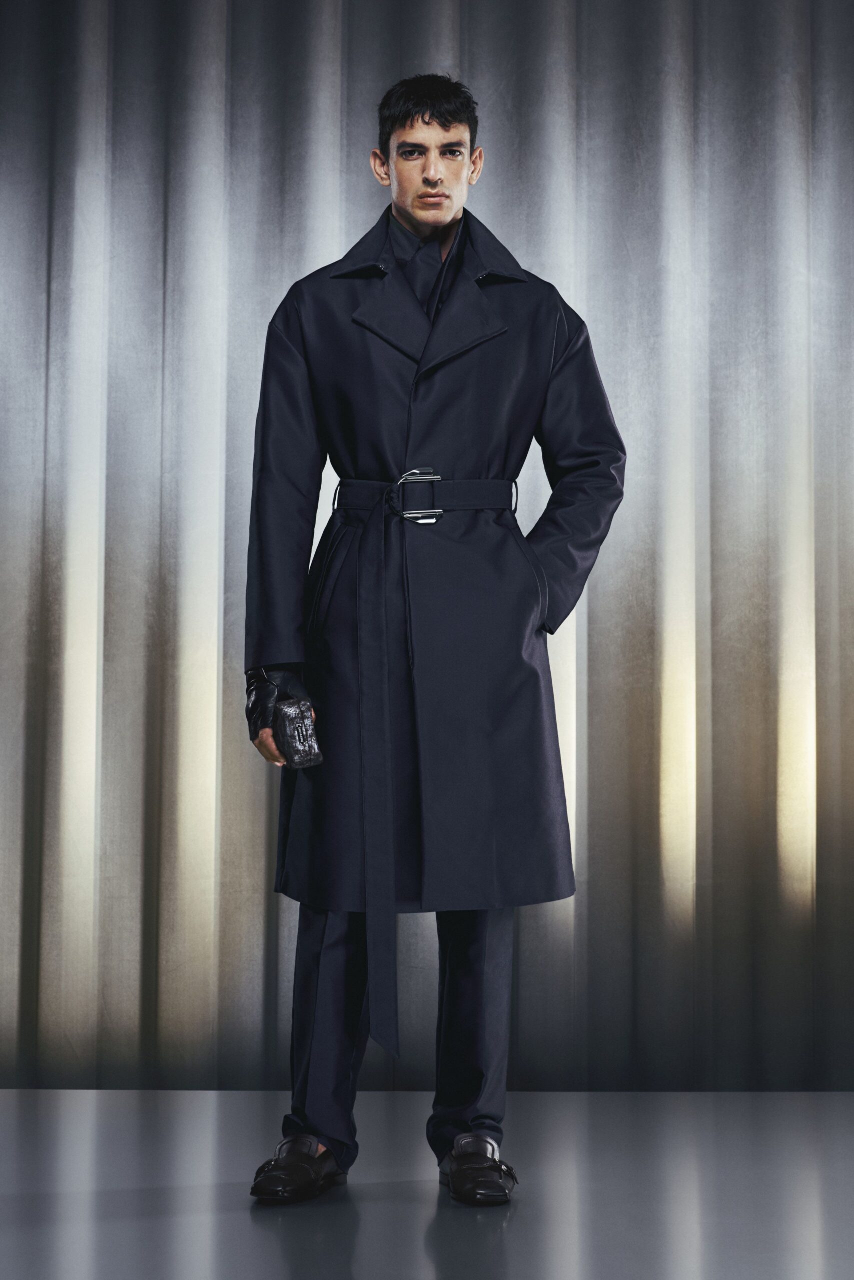 black cotton long-sleeve collared tailored belted trench