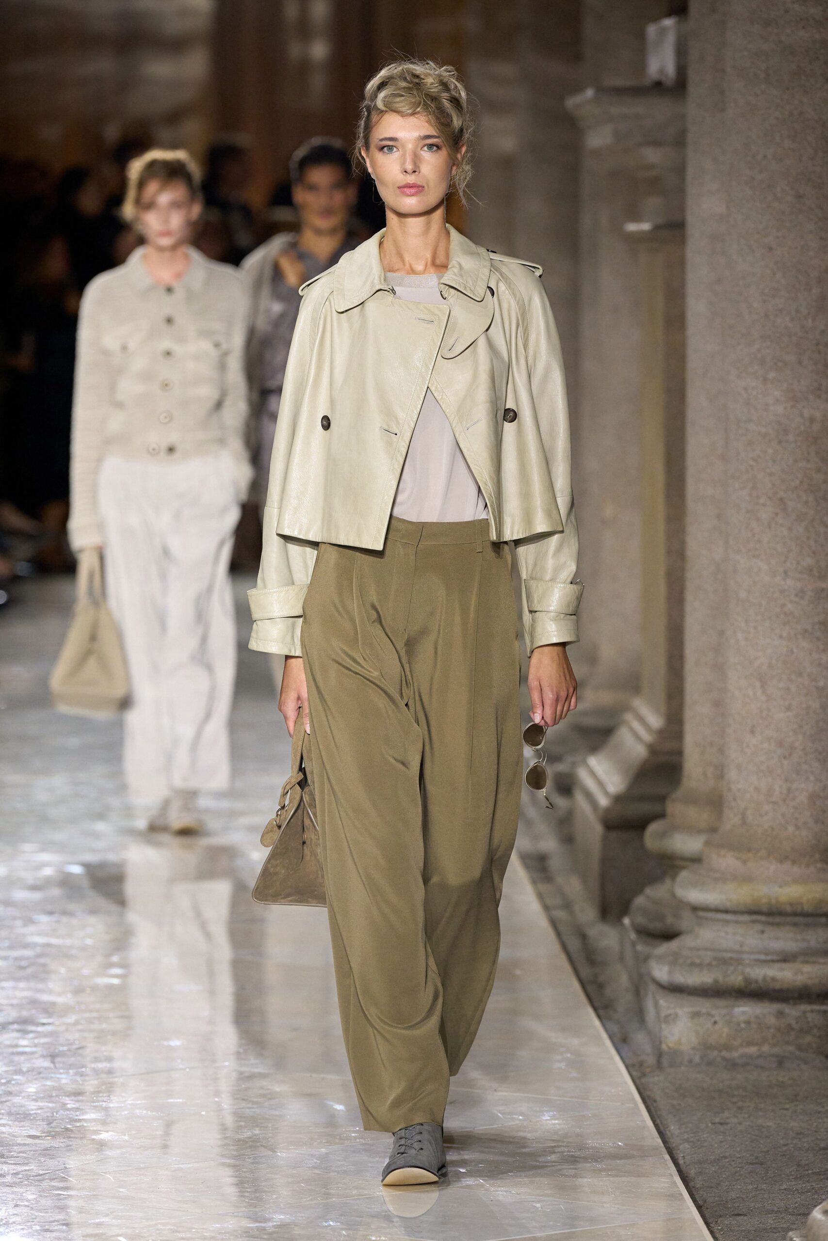 beige leather long-sleeve collared fitted buttoned jacket