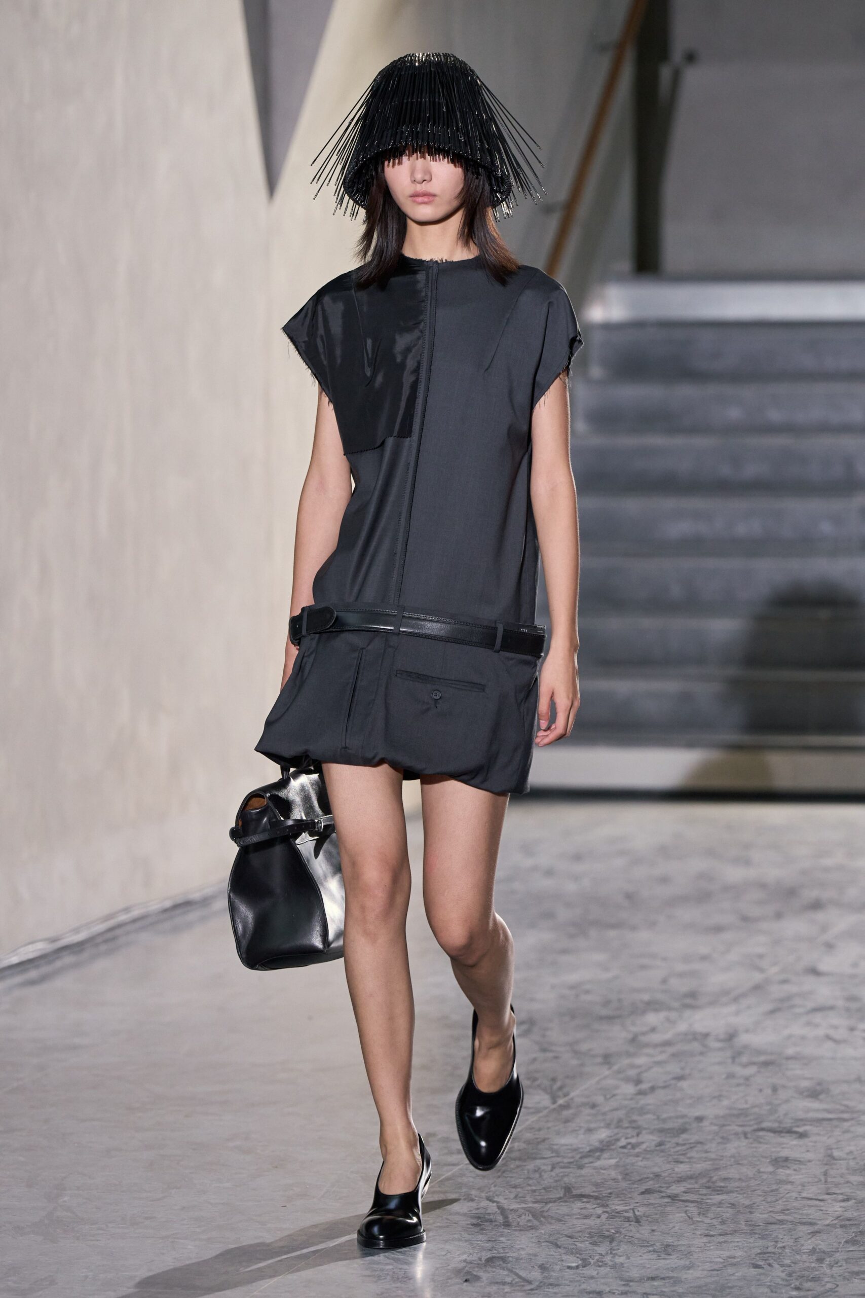 black cotton sleeveless collared fitted zippered pleated dress