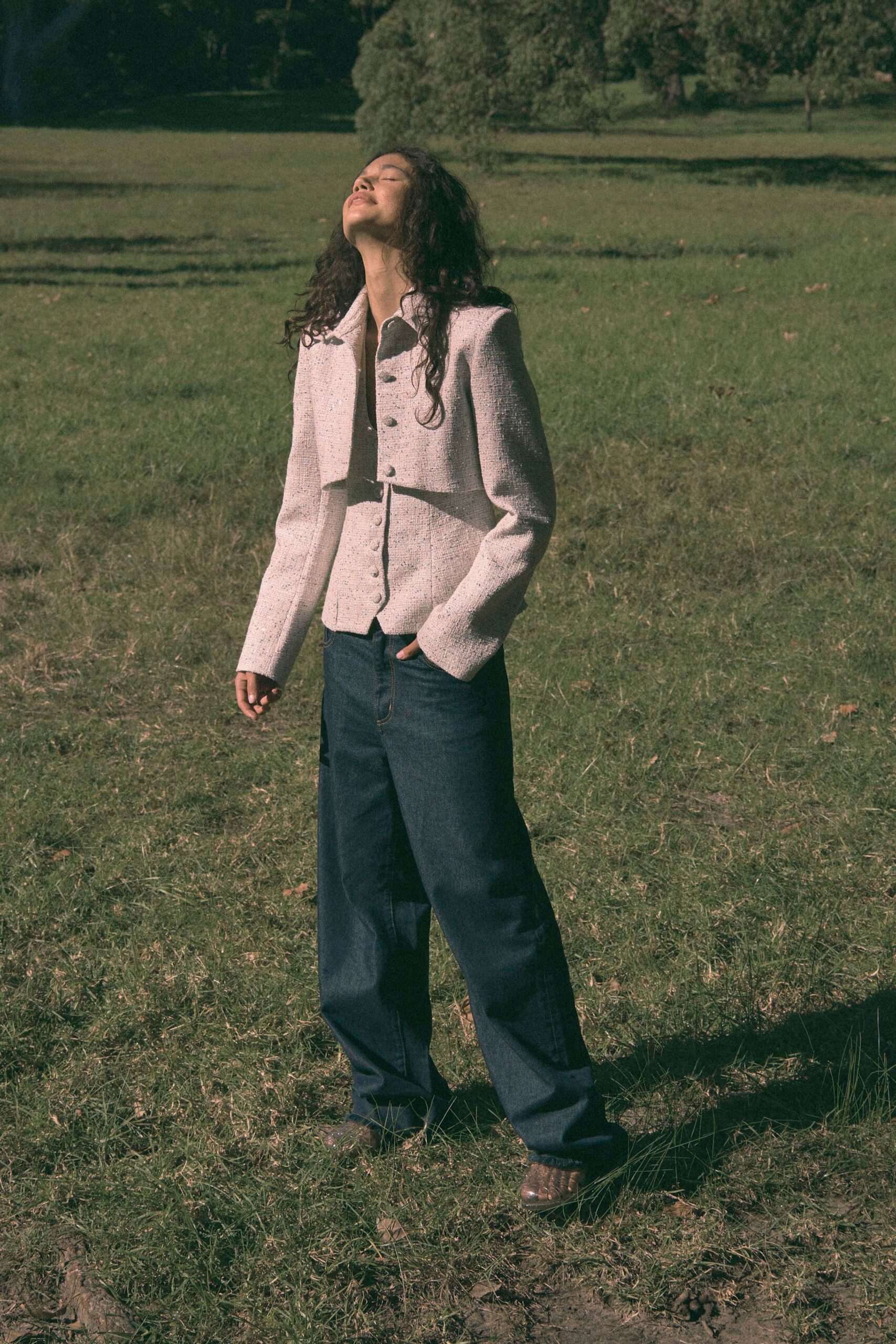 white tweed long-sleeve collared structured buttoned jacket