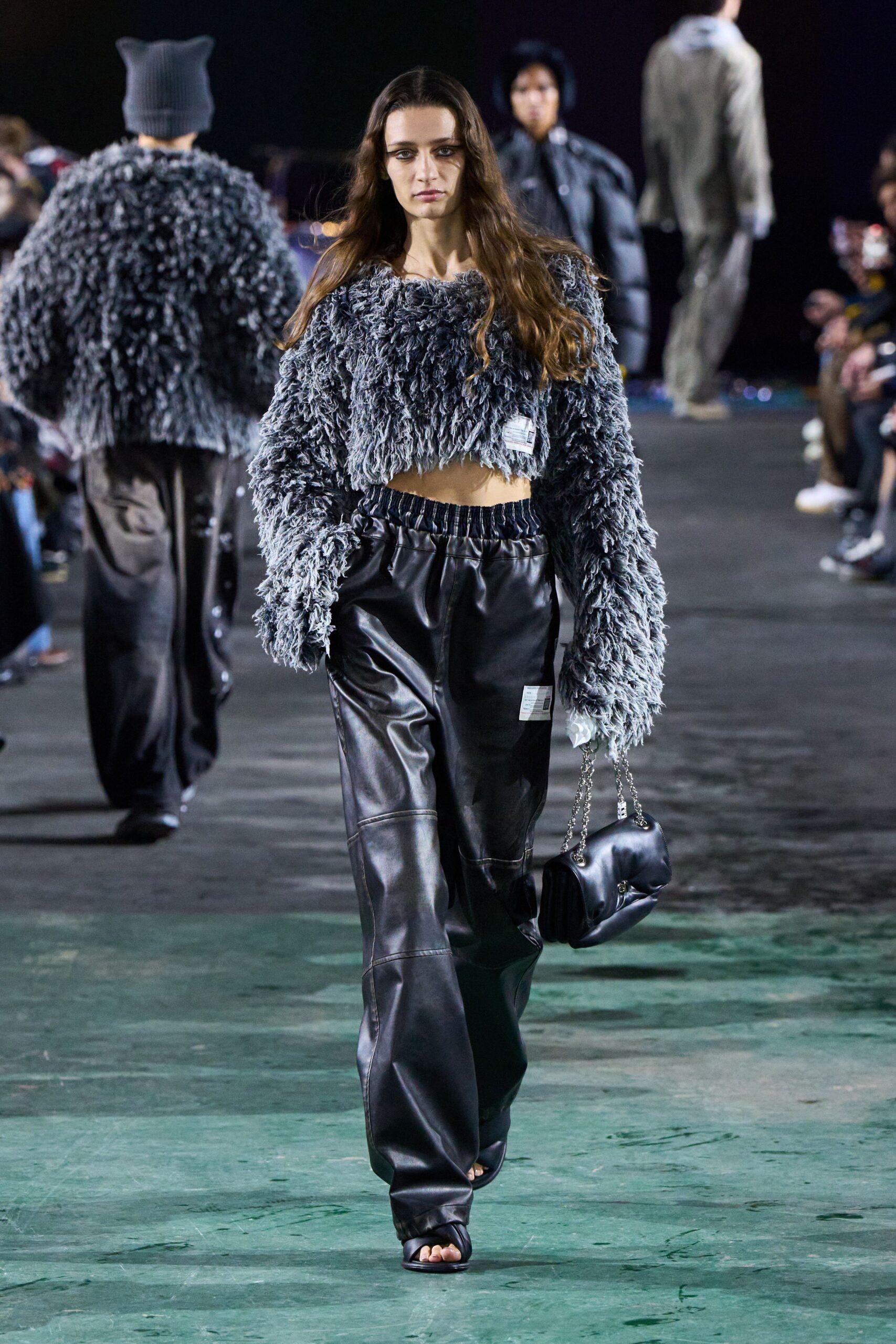 gray fur long-sleeve relaxed fringed cropped top