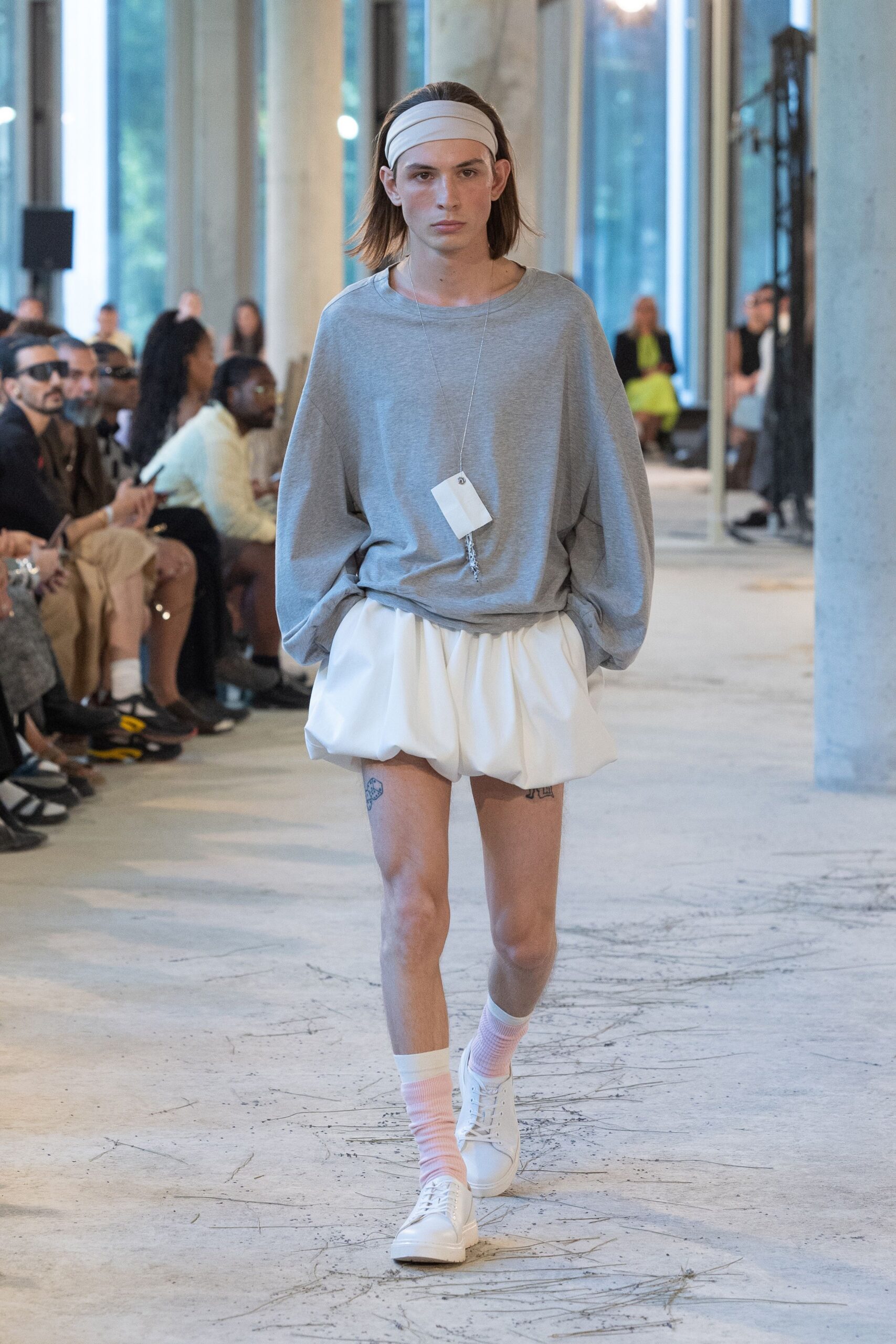gray cotton long-sleeve collared oversized top