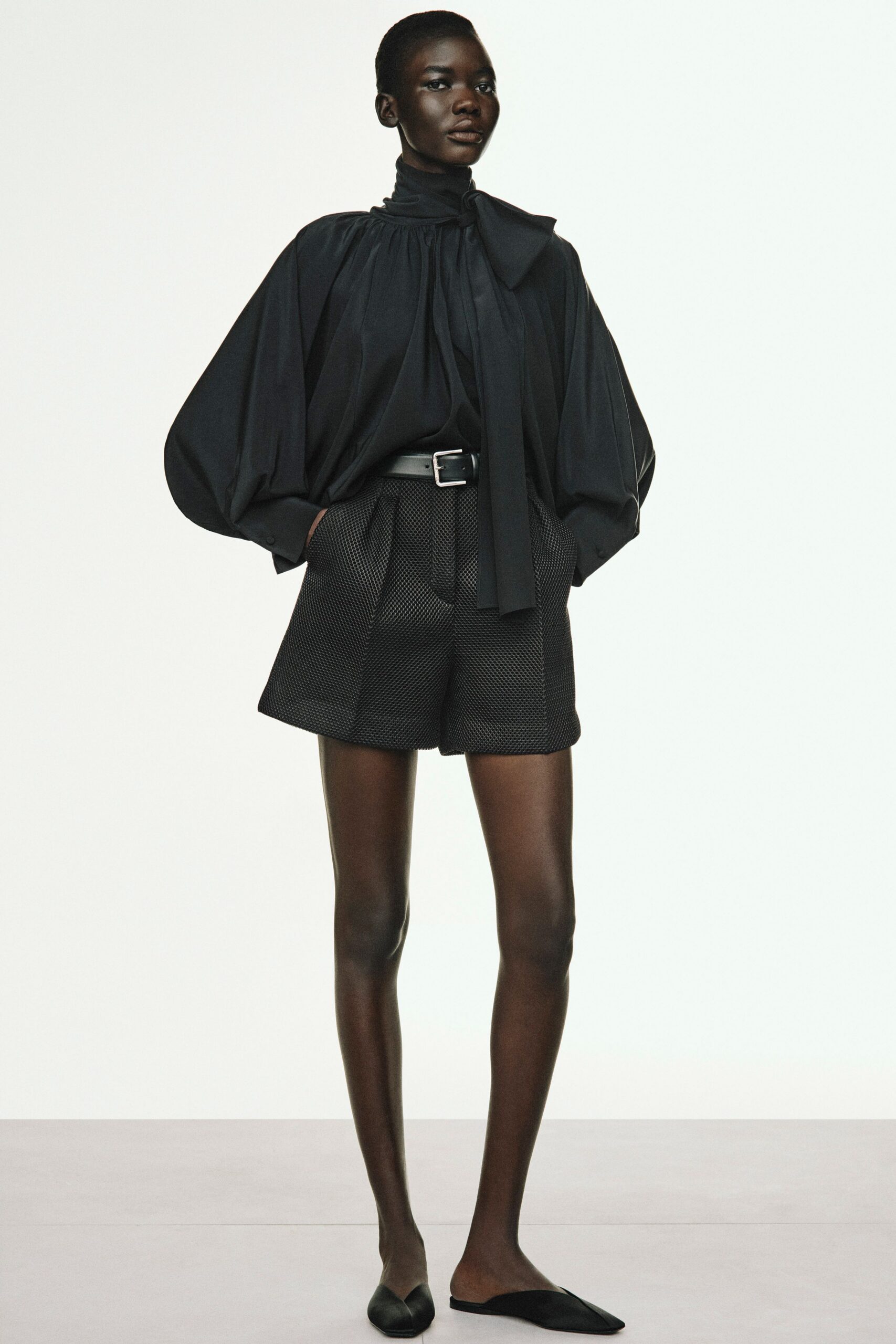 black cotton fitted textured short shorts