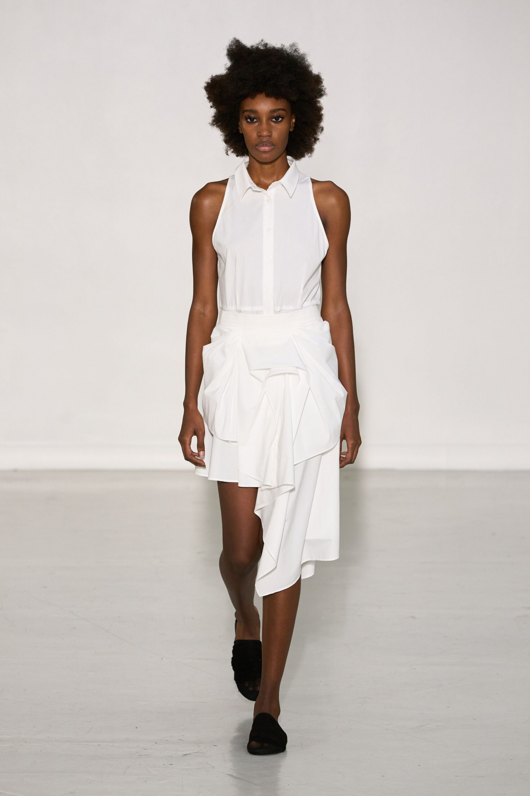 white cotton sleeveless collared fitted pleated midi shirt-dress
